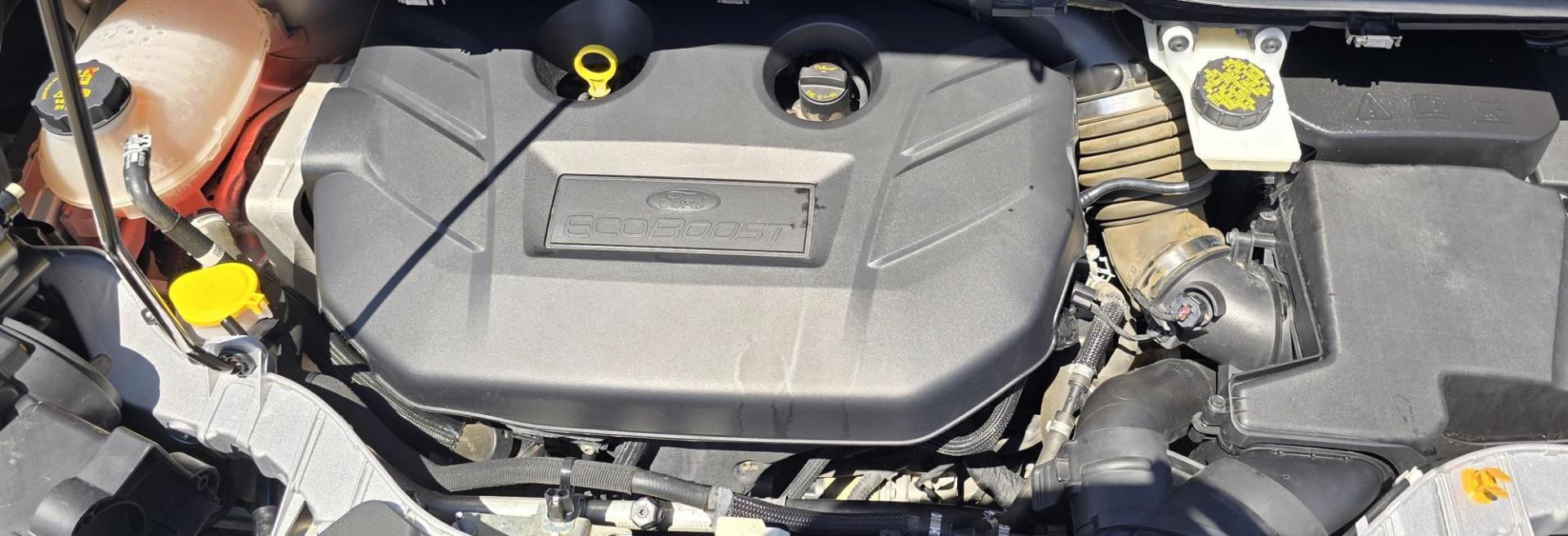 2017 Silver /Black Ford Escape SE 4WD (1FMCU9G91HU) with an 2.0L L4 DOHC 16V engine, 6A transmission, located at 450 N Russell, Missoula, MT, 59801, (406) 543-6600, 46.874496, -114.017433 - Hard to Find Good Economy AWD with only 70k Miles. 2.0L I4 Engine. Automatic Transmission. Air. Cruise. Tilt. Backup Camera. Bluetooth Audio and Phone. Power Drivers Seat. Like New All-Season Radials. - Photo#19