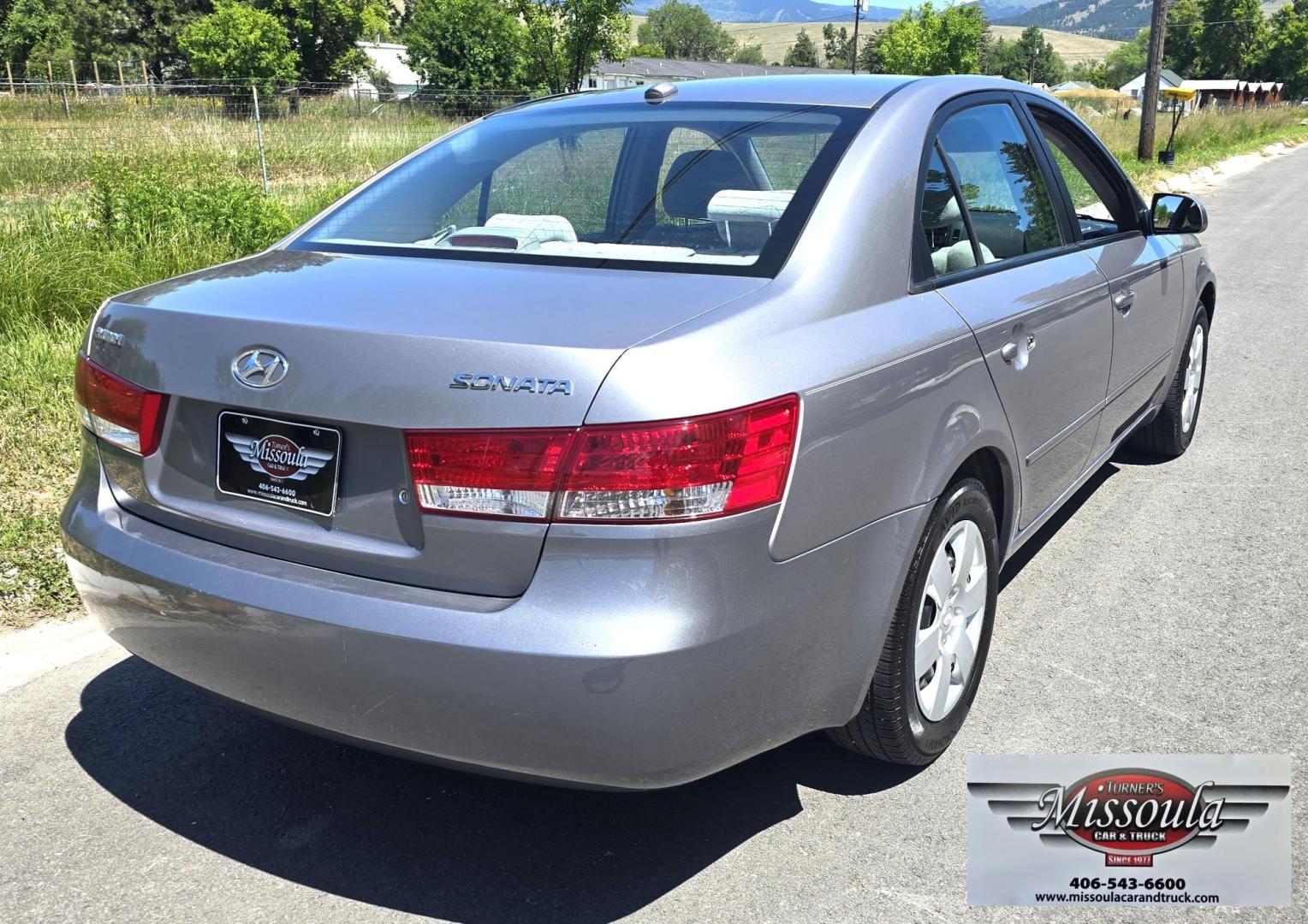2007 Silver /Black Hyundai Sonata GLS XM (5NPET46C37H) with an 2.4L L4 DOHC 16V engine, Automatic transmission, located at 450 N Russell, Missoula, MT, 59801, (406) 543-6600, 46.874496, -114.017433 - Cute Little Economy Car. 2.4L I4 Engine. Automatic Transmission. FWD. Air. Cruise. Tilt. Aftermarket AM FM CD Player with Bluetooth. Has an airbag light on. Mechanic says it's a computer module and too expensive to fix. Works Great otherwise. We Finance through local Credit Unions. We do NOT of - Photo#6