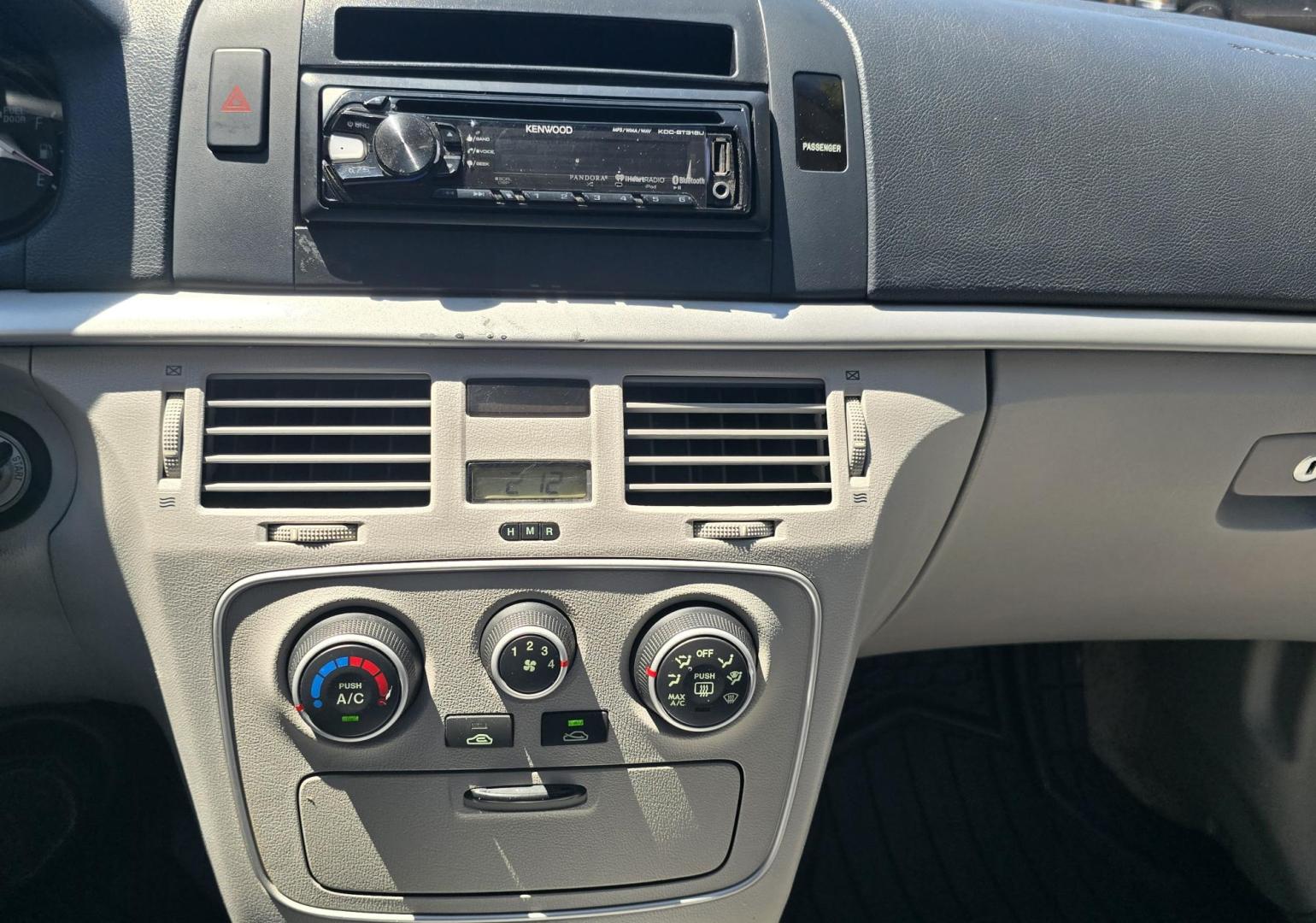 2007 Silver /Black Hyundai Sonata GLS XM (5NPET46C37H) with an 2.4L L4 DOHC 16V engine, Automatic transmission, located at 450 N Russell, Missoula, MT, 59801, (406) 543-6600, 46.874496, -114.017433 - Cute Little Economy Car. 2.4L I4 Engine. Automatic Transmission. FWD. Air. Cruise. Tilt. Aftermarket AM FM CD Player with Bluetooth. Has an airbag light on. Mechanic says it's a computer module and too expensive to fix. Works Great otherwise. We Finance through local Credit Unions. We do NOT of - Photo#9