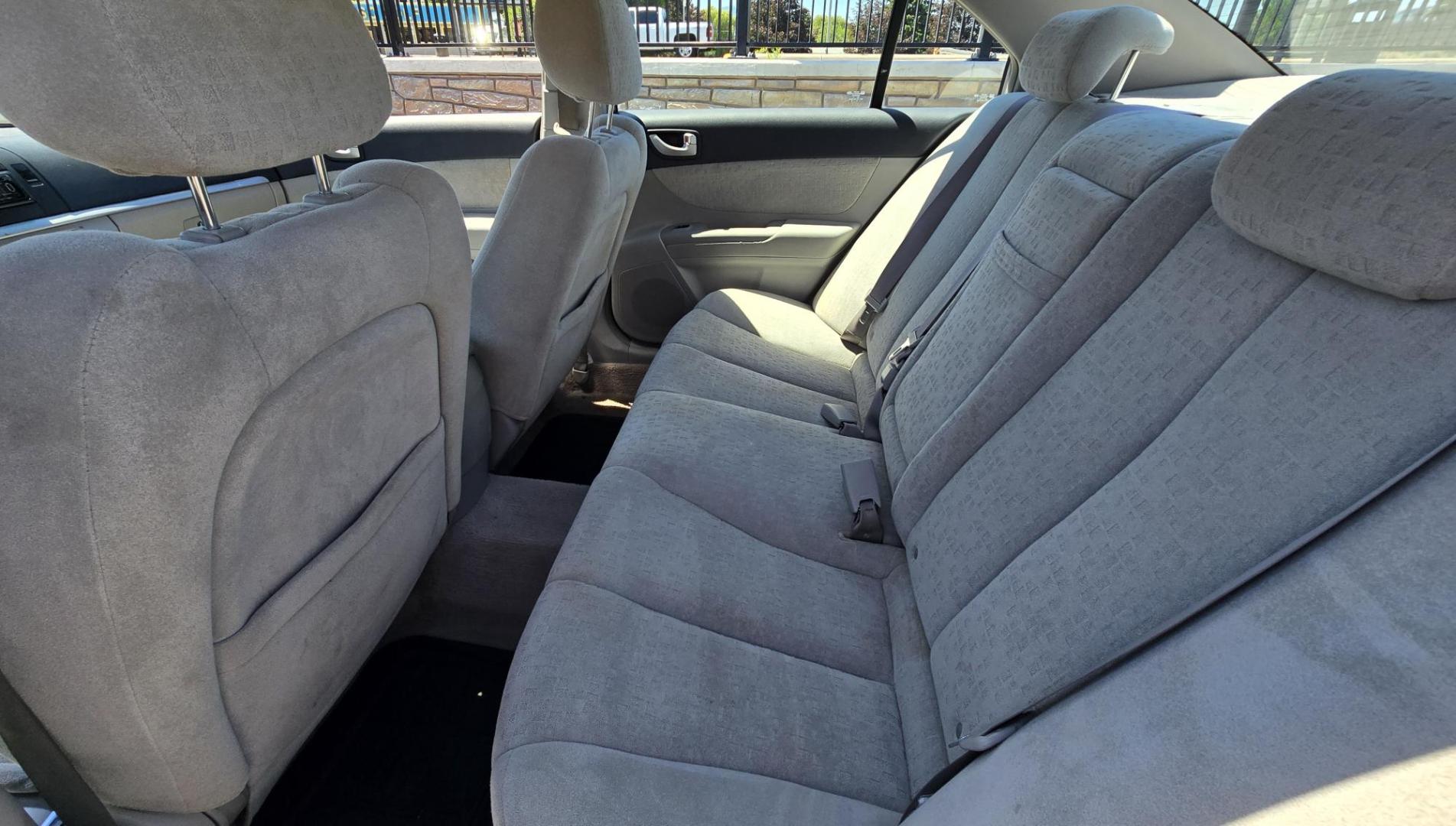 2007 Silver /Black Hyundai Sonata GLS XM (5NPET46C37H) with an 2.4L L4 DOHC 16V engine, Automatic transmission, located at 450 N Russell, Missoula, MT, 59801, (406) 543-6600, 46.874496, -114.017433 - Cute Little Economy Car. 2.4L I4 Engine. Automatic Transmission. FWD. Air. Cruise. Tilt. Aftermarket AM FM CD Player with Bluetooth. Has an airbag light on. Mechanic says it's a computer module and too expensive to fix. Works Great otherwise. We Finance through local Credit Unions. We do NOT of - Photo#13