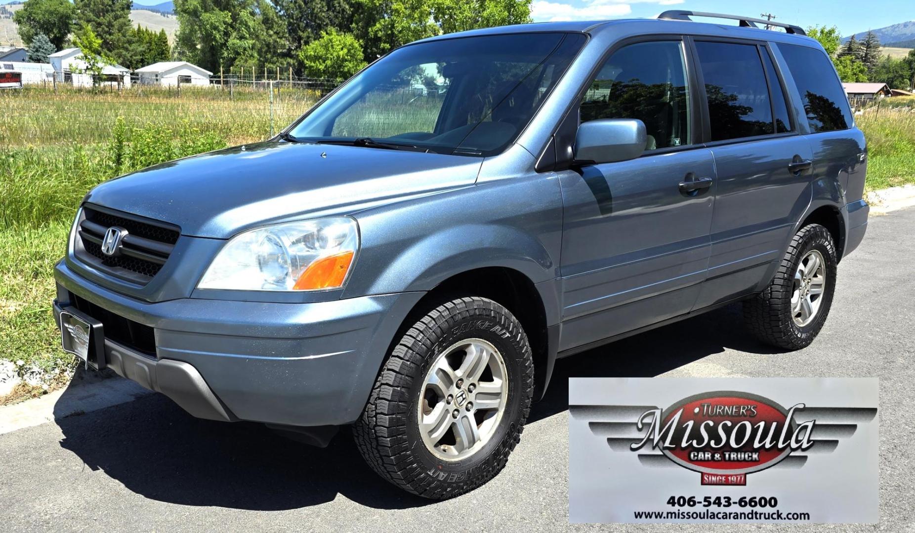 2005 Blue /Tan Honda Pilot EX-L w/ Leather (2HKYF18545H) with an 3.5L V6 SOHC 24V engine, 5-Speed Automatic Overdrive transmission, located at 450 N Russell, Missoula, MT, 59801, (406) 543-6600, 46.874496, -114.017433 - Photo#4