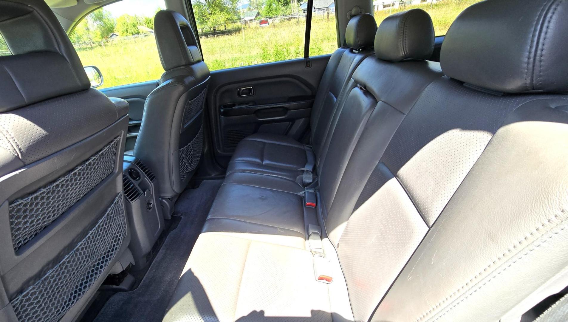 2005 Blue /Tan Honda Pilot EX-L w/ Leather (2HKYF18545H) with an 3.5L V6 SOHC 24V engine, 5-Speed Automatic Overdrive transmission, located at 450 N Russell, Missoula, MT, 59801, (406) 543-6600, 46.874496, -114.017433 - Photo#15