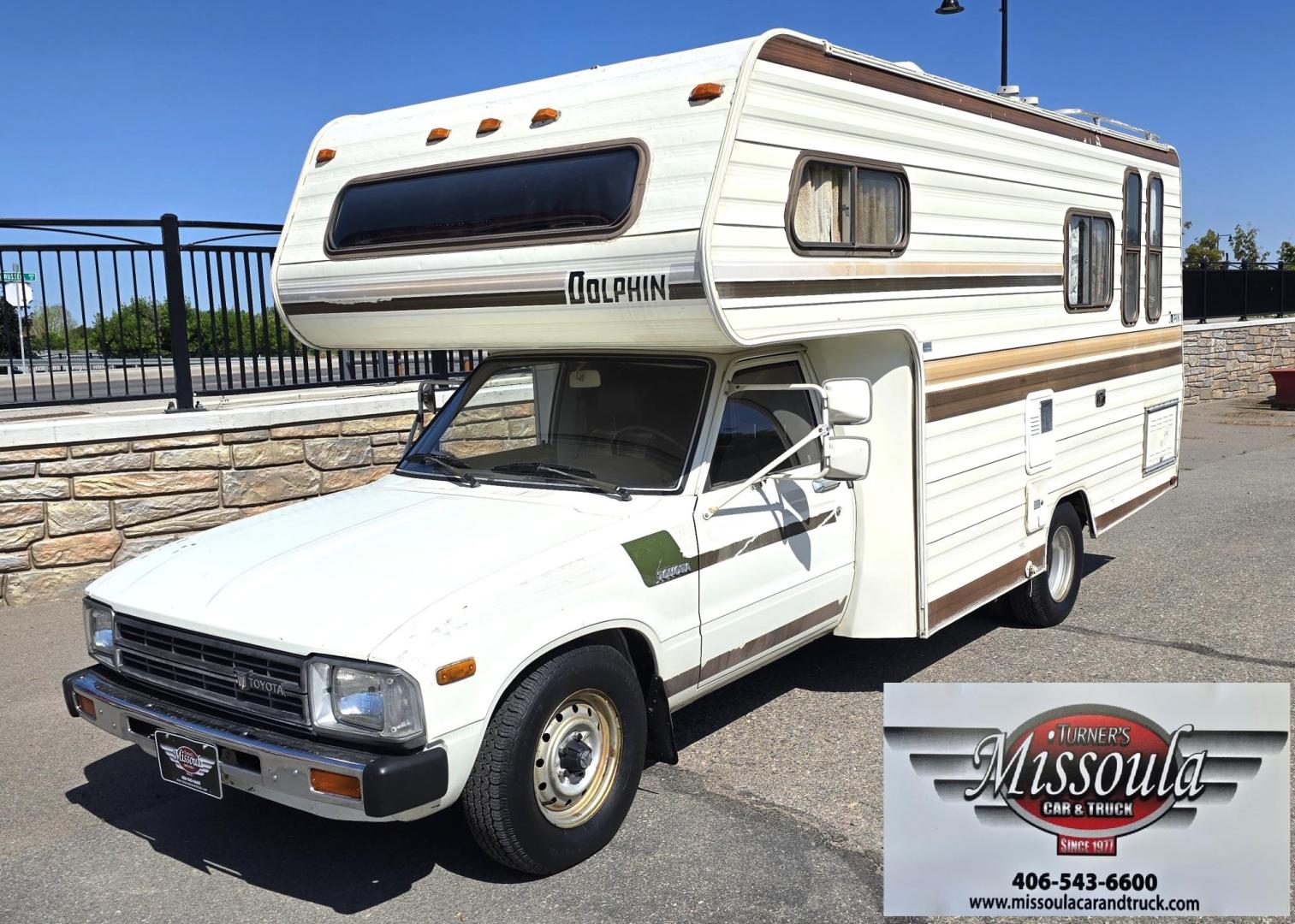 1983 White /Brown Toyota Pickup Dolphin (JT5RN44D9D1) with an 2.4L L4 SOHC 8V engine, 4 Speed Manual transmission, located at 450 N Russell, Missoula, MT, 59801, (406) 543-6600, 46.874496, -114.017433 - Hard to find Dolphin Class C Motorhome on Toyota Frame. Only 47,000 Miles. 2.4L I4 Engine. 4 Speed Manual Transmission. The hot water heater has been bypassed so it doesn't work. Heater, Stove and Fridge seem fine. The bathroom needs new wallpaper. Obviously it's a older motorhome so it's not perfec - Photo#6