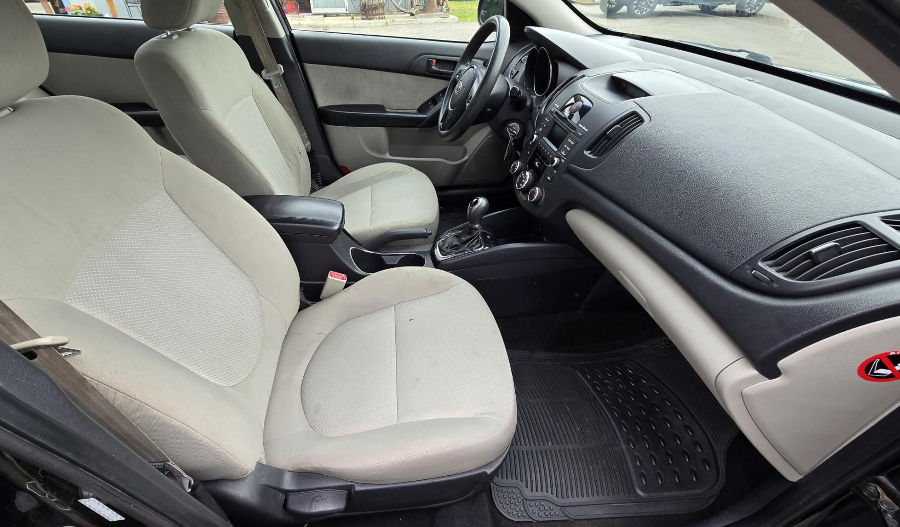 2012 Black /Tan Kia Forte EX (KNAFU4A24C5) with an 2.0L L4 DOHC 16V engine, Automatic transmission, located at 450 N Russell, Missoula, MT, 59801, (406) 543-6600, 46.874496, -114.017433 - Photo#11