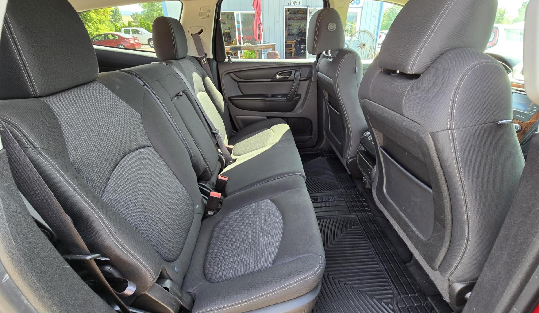 2014 Red /Gray Chevrolet Traverse 1LT AWD (1GNKVGKD7EJ) with an 3.6L V6 DOHC 24V engine, 6-Speed Automatic transmission, located at 450 N Russell, Missoula, MT, 59801, (406) 543-6600, 46.874496, -114.017433 - Photo#14