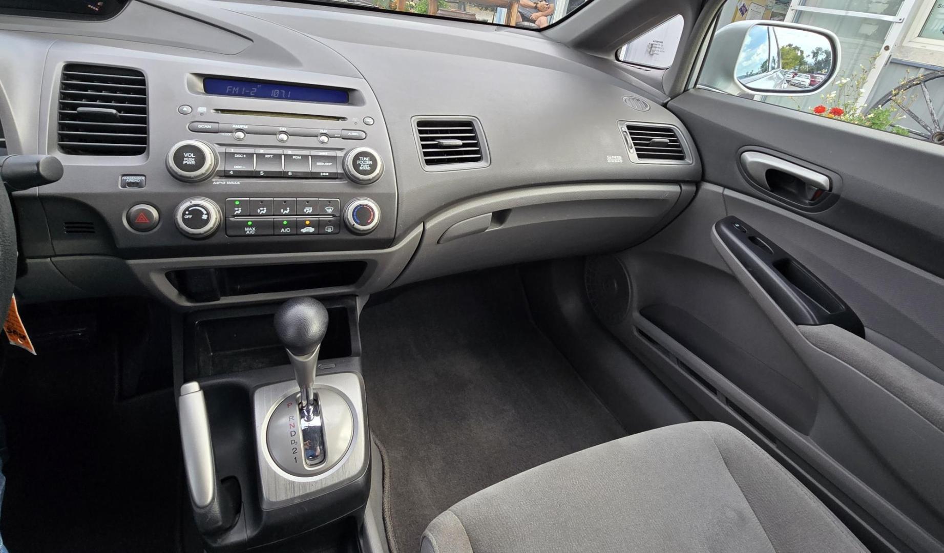 2008 Silver /Gray Honda Civic LX Sedan AT (2HGFA16558H) with an 1.8L L4 SOHC 16V engine, 5-Speed Automatic Overdrive transmission, located at 450 N Russell, Missoula, MT, 59801, (406) 543-6600, 46.874496, -114.017433 - Photo#13