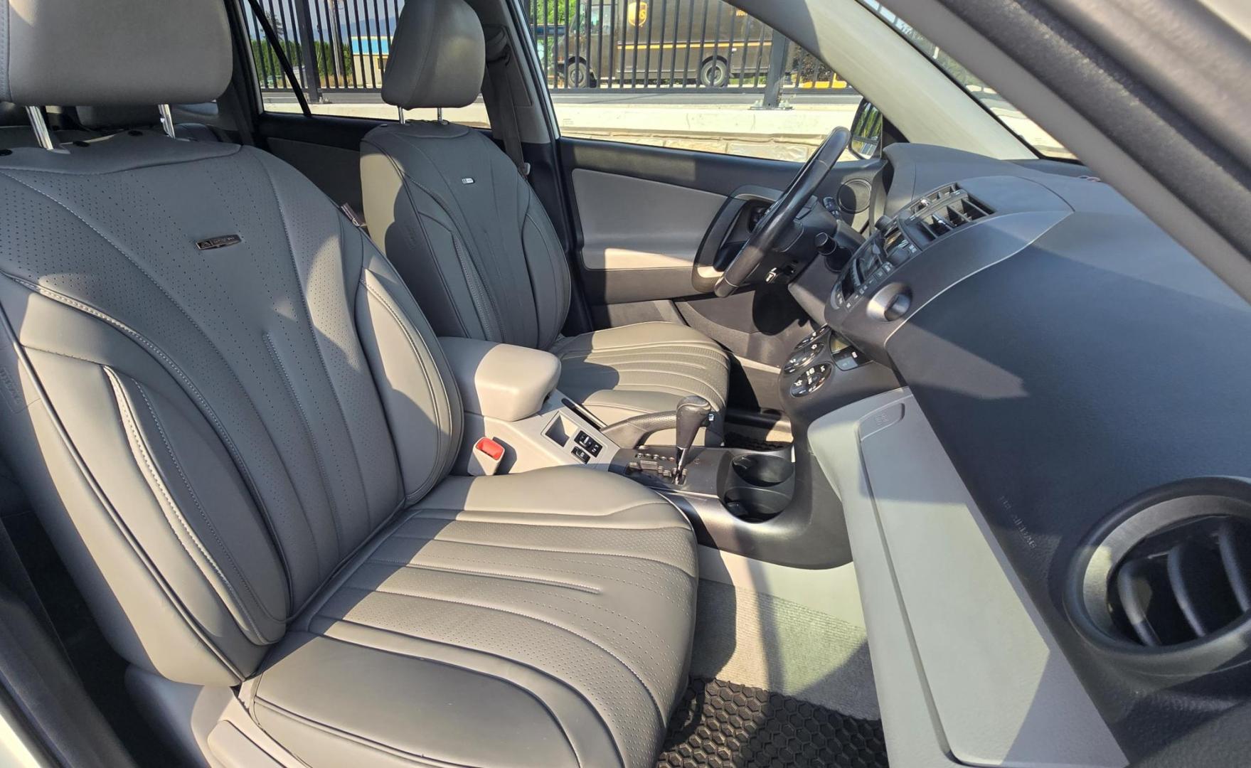 2011 White /Gray Toyota RAV4 Limited V6 4WD (2T3DK4DV9BW) with an 3.5L V6 DOHC 24V engine, 5-Speed Automatic transmission, located at 450 N Russell, Missoula, MT, 59801, (406) 543-6600, 46.874496, -114.017433 - Good Miles AWD Toyota SUV. Need I say More? Desirable 3.5L V6 Engine. Automatic Transmission. Power Sunroof. Power Drivers Seat. Heated Seats. Steering Wheel Audio Controls. Bluetooth. AM FM SAT CD Player. JBL Sound. Air. Cruise. Tilt. We Finance through local Credit Unions. We do NOT offer In H - Photo#12