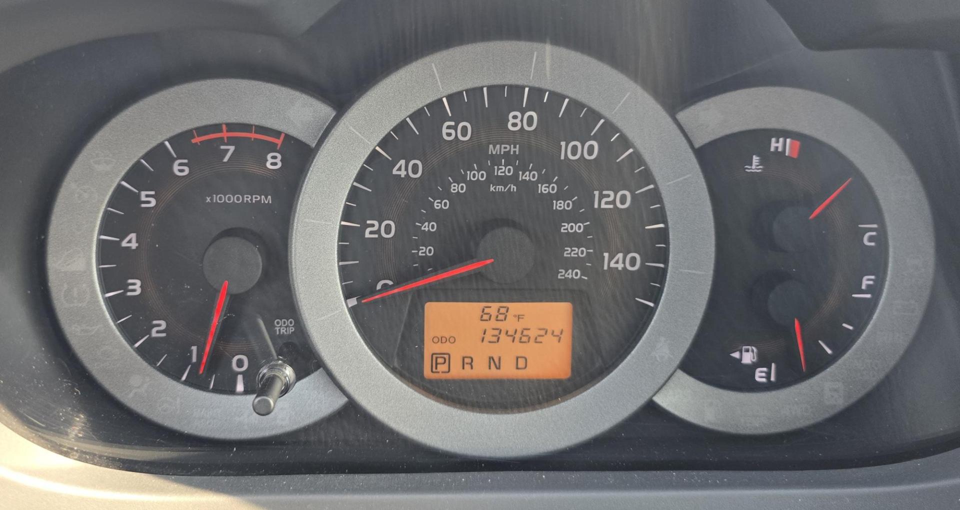 2011 White /Gray Toyota RAV4 Limited V6 4WD (2T3DK4DV9BW) with an 3.5L V6 DOHC 24V engine, 5-Speed Automatic transmission, located at 450 N Russell, Missoula, MT, 59801, (406) 543-6600, 46.874496, -114.017433 - Good Miles AWD Toyota SUV. Need I say More? Desirable 3.5L V6 Engine. Automatic Transmission. Power Sunroof. Power Drivers Seat. Heated Seats. Steering Wheel Audio Controls. Bluetooth. AM FM SAT CD Player. JBL Sound. Air. Cruise. Tilt. We Finance through local Credit Unions. We do NOT offer In H - Photo#20