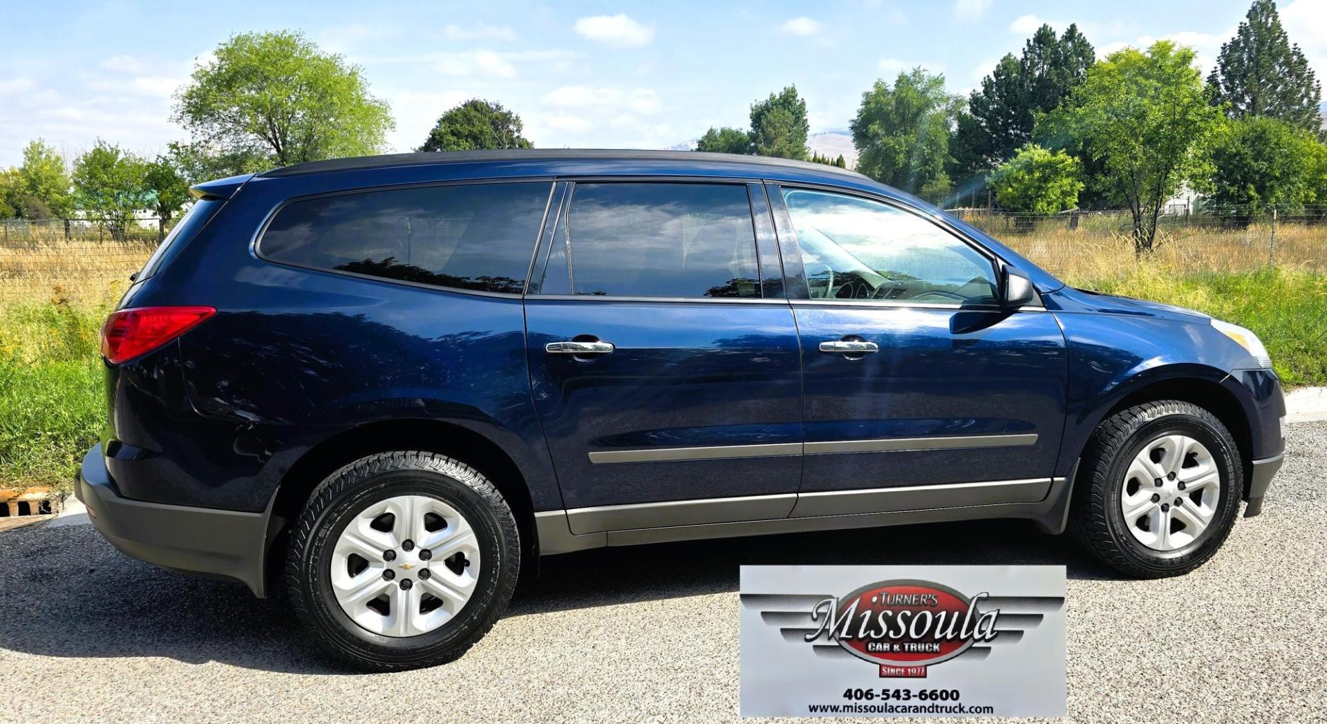 2010 Blue /Gray Chevrolet Traverse LS AWD (1GNLVEED2AJ) with an 3.6L V6 DOHC 24V engine, 6-Speed Automatic transmission, located at 450 N Russell, Missoula, MT, 59801, (406) 543-6600, 46.874496, -114.017433 - Clean 2 Owner AWD SUV with under 100K Miles. 3.6L V6 Engine. Power Drivers Seat. 3rd Row Seating. Air. Cruise. Tilt. Power Windows and Locks. AM FM CD Player. Bluetooth Audio and Phone. Clean Title and Carfax. - Photo#2
