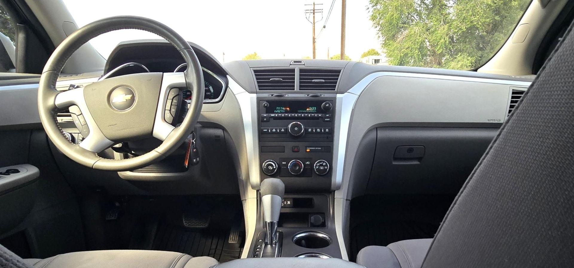2010 Blue /Gray Chevrolet Traverse LS AWD (1GNLVEED2AJ) with an 3.6L V6 DOHC 24V engine, 6-Speed Automatic transmission, located at 450 N Russell, Missoula, MT, 59801, (406) 543-6600, 46.874496, -114.017433 - Clean 2 Owner AWD SUV with under 100K Miles. 3.6L V6 Engine. Power Drivers Seat. 3rd Row Seating. Air. Cruise. Tilt. Power Windows and Locks. AM FM CD Player. Bluetooth Audio and Phone. Clean Title and Carfax. - Photo#13
