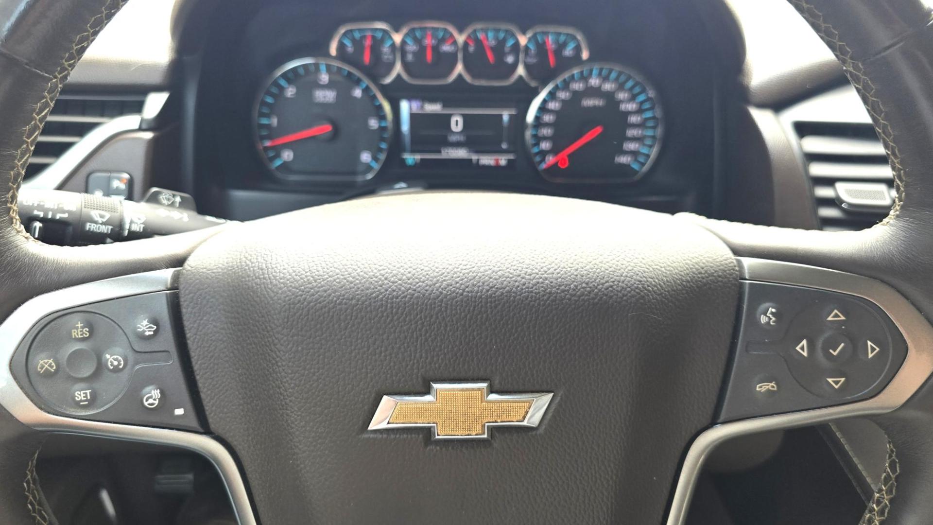 2016 Gold /Tan Chevrolet Suburban LT 4WD (1GNSKHKC4GR) with an 5.3L V8 OHV 16V engine, 6A transmission, located at 450 N Russell, Missoula, MT, 59801, (406) 543-6600, 46.874496, -114.017433 - Photo#7