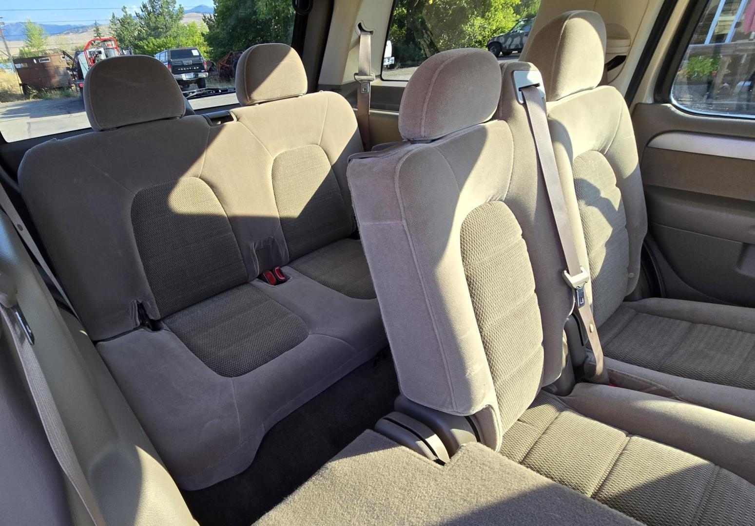 2004 Gold /Gray Ford Explorer XLT 4.0L 4WD (1FMZU73K44Z) with an 4.0L V6 SOHC 12V FFV engine, 5-Speed Automatic Overdrive transmission, located at 450 N Russell, Missoula, MT, 59801, (406) 543-6600, 46.874496, -114.017433 - Photo#13