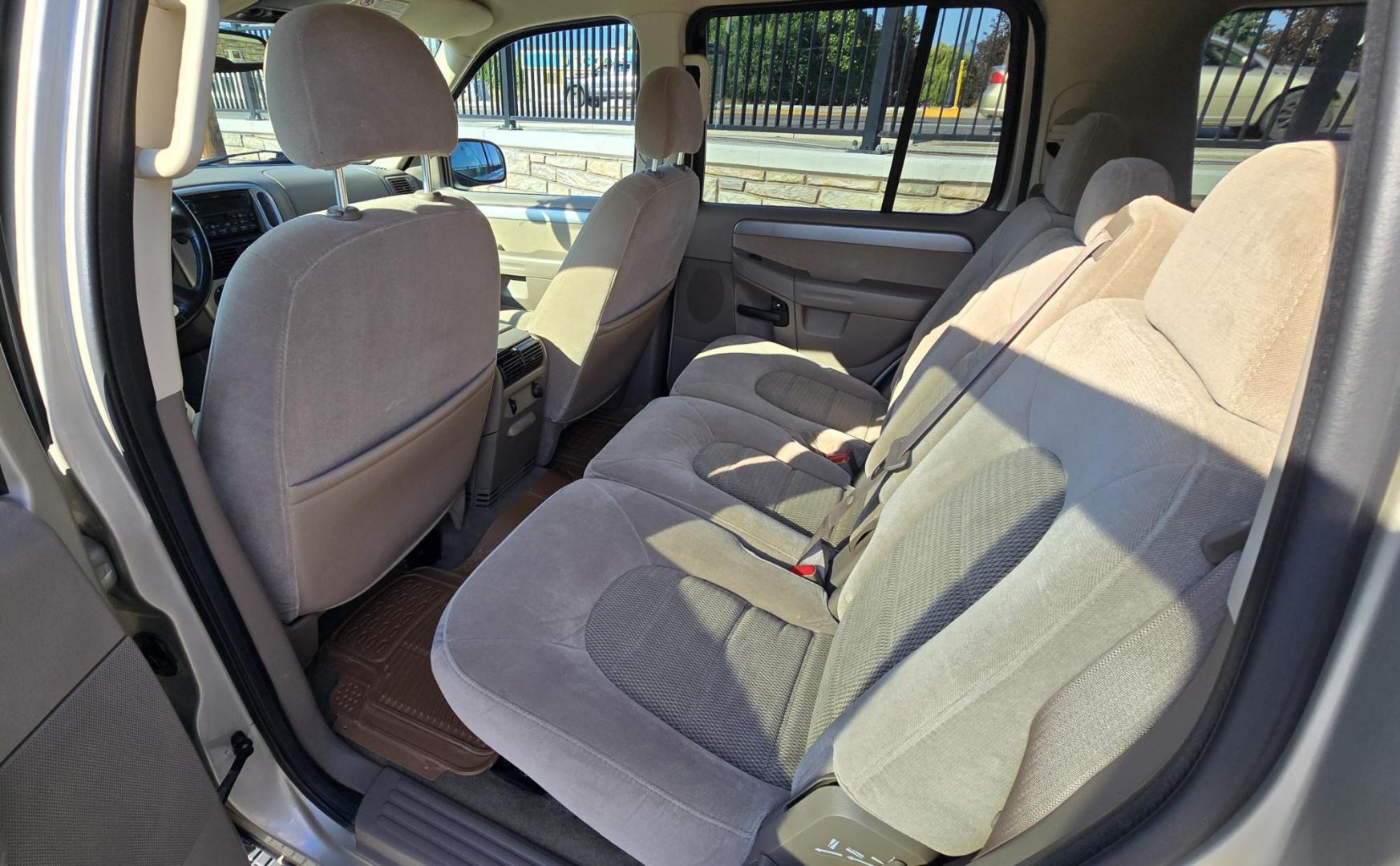 2004 Gold /Gray Ford Explorer XLT 4.0L 4WD (1FMZU73K44Z) with an 4.0L V6 SOHC 12V FFV engine, 5-Speed Automatic Overdrive transmission, located at 450 N Russell, Missoula, MT, 59801, (406) 543-6600, 46.874496, -114.017433 - Photo#15
