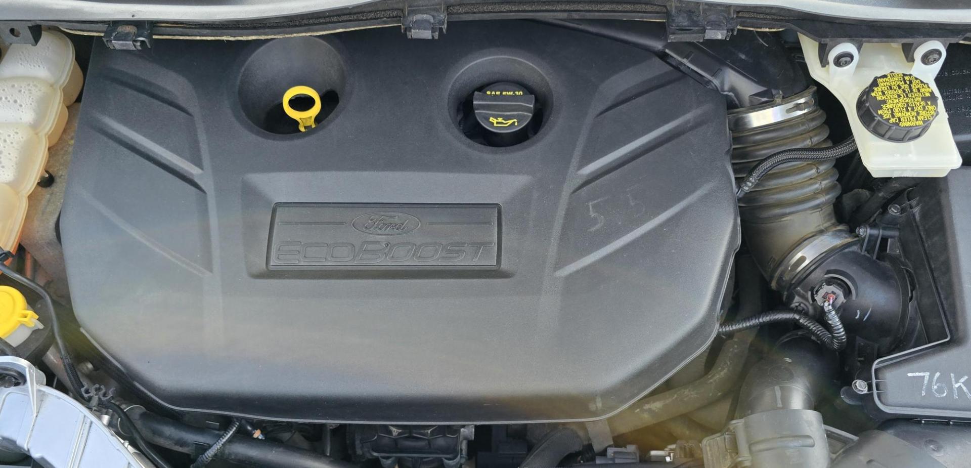 2014 Silver /Gray Ford Escape SE 4WD (1FMCU9G93EU) with an 2.0L L4 DOHC 16V engine, 6-Speed Automatic transmission, located at 450 N Russell, Missoula, MT, 59801, (406) 543-6600, 46.874496, -114.017433 - Affordable AWD SUV. Economical 2.0L I4 Engine. 6 Speed Automatic Transmission. Air. Cruise. Tilt. Power Windows and Locks. AM FM CD Player. Bluetooth Audio and Phone. Backup Camera. Towing. We Finance through local Credit Unions. We do NOT offer In House (Buy Here Pay Here) Financing. - Photo#7