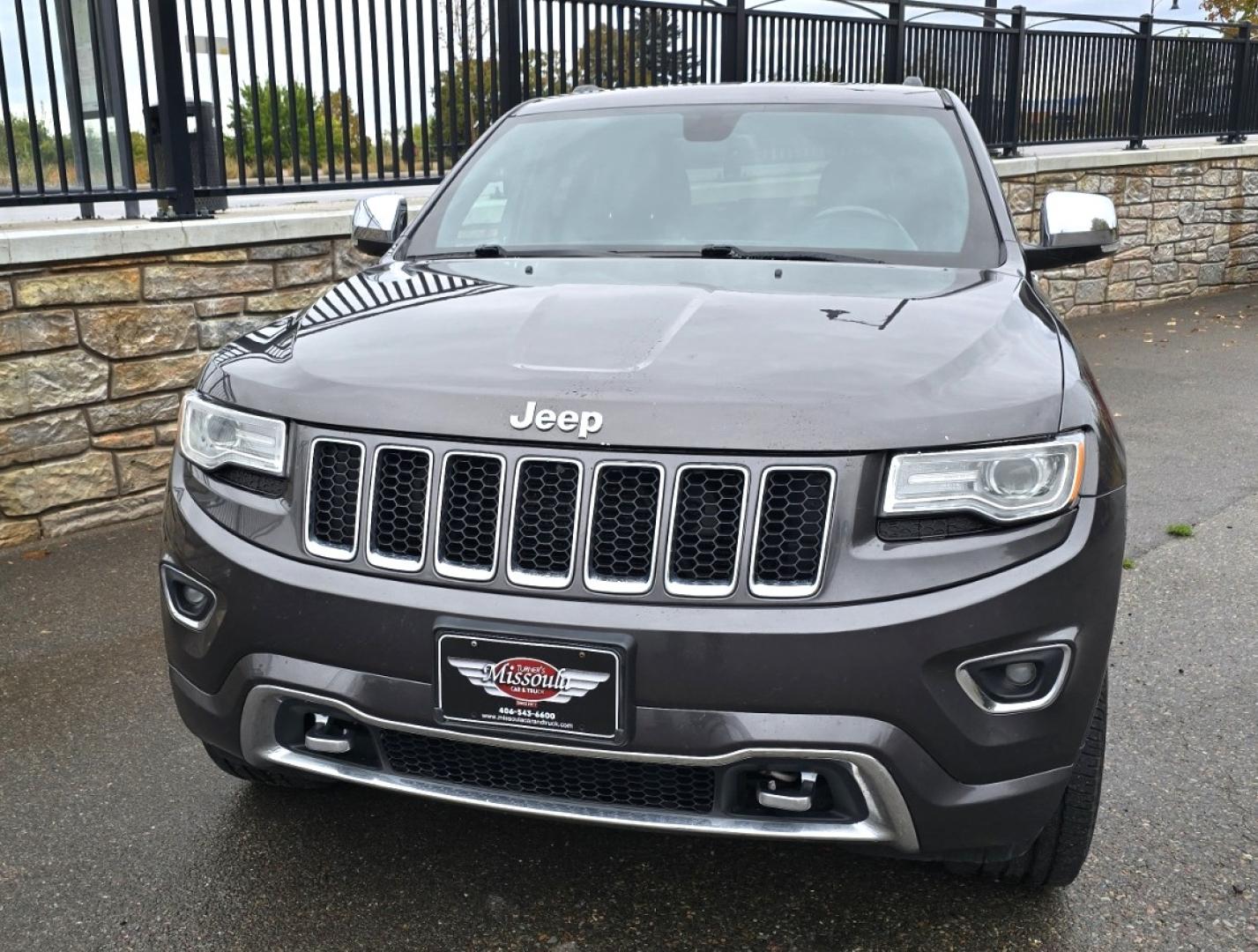 2015 Grey /Black Jeep Grand Cherokee Overland 4WD (1C4RJFCGXFC) with an 3.6L V6 DOHC 24V engine, 8-Speed Automatic transmission, located at 450 N Russell, Missoula, MT, 59801, (406) 543-6600, 46.874496, -114.017433 - Clean 4WD SUV. Peppy 3.6L V6 Engine. 8 Speed Automatic Transmission this Paddle Shifters for Manual Shifting. Huge Panoramic Sun Roof. Front and Rear Heated Seats. Heated Steering Wheel. Vented Front Seats for Cooling. AM FM SAT. Bluetooth Audio and Phone. Navigation. Backup Camera. Remote Start. Po - Photo#7