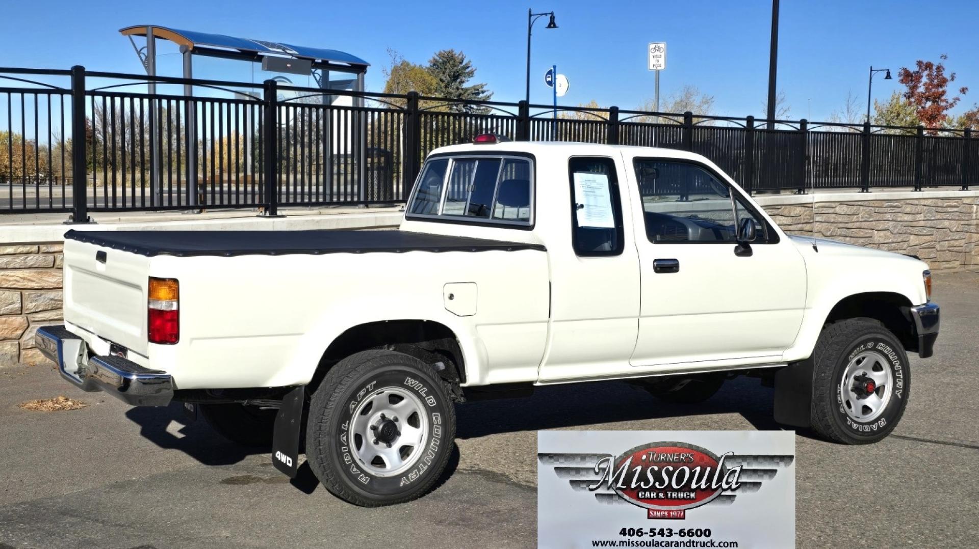 1994 White Toyota Pickup DLX Xtracab 4WD (JT4RN13PXR6) with an 2.4L L4 SOHC 8V engine, 5 Speed Manual transmission, located at 450 N Russell, Missoula, MT, 59801, (406) 543-6600, 46.874496, -114.017433 - Amazing truck ! Looks , runs ,drives and looks like it did in '94 56k actual miles New water pump and radiator shocks and bushings as well. Body is Excellent and Interior is Great! These trucks are some of the best ever made and extremely popular and increasing in value unlike almost everyth - Photo#2