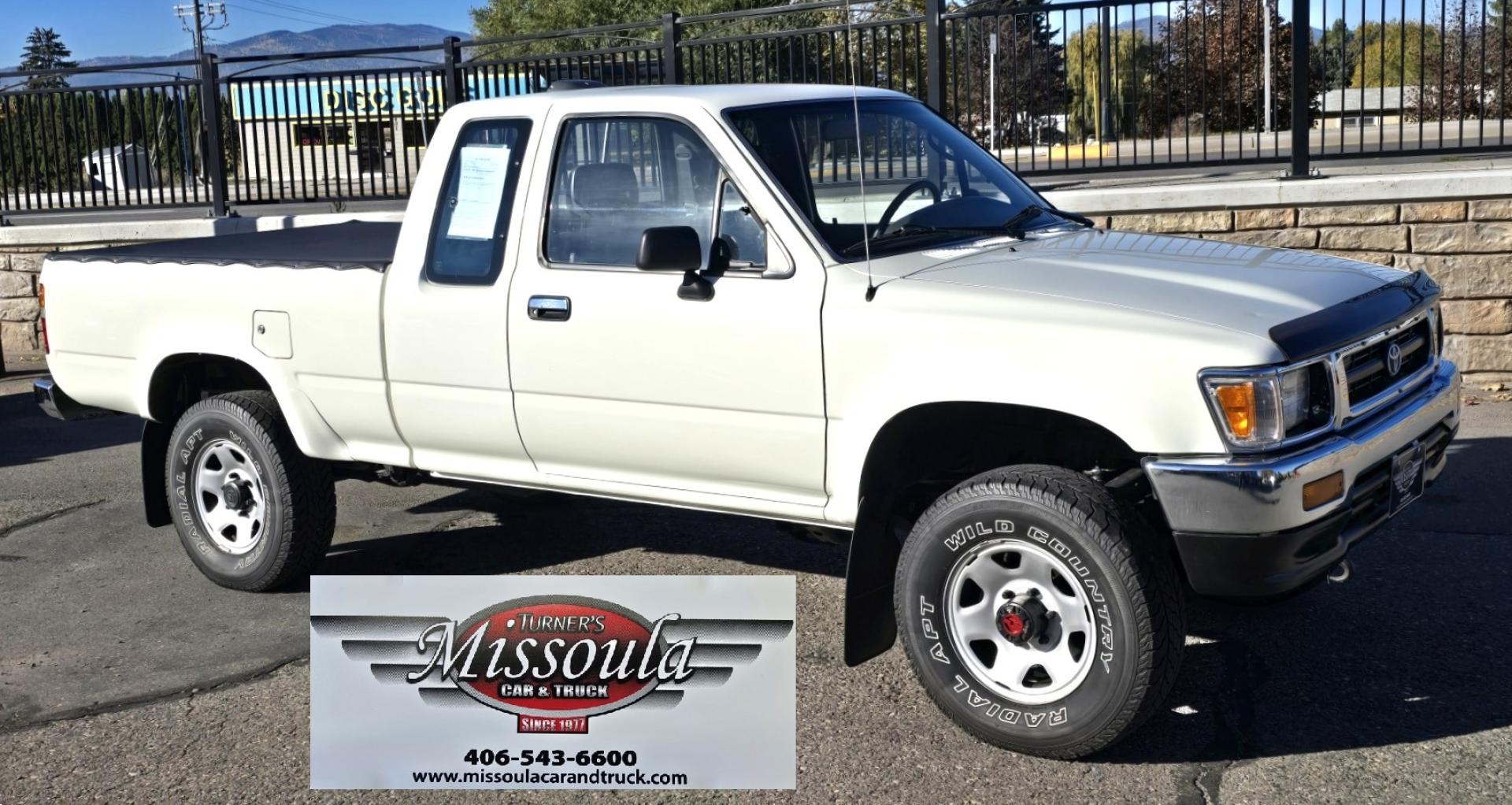 1994 White Toyota Pickup DLX Xtracab 4WD (JT4RN13PXR6) with an 2.4L L4 SOHC 8V engine, 5 Speed Manual transmission, located at 450 N Russell, Missoula, MT, 59801, (406) 543-6600, 46.874496, -114.017433 - Amazing truck ! Looks , runs ,drives and looks like it did in '94 56k actual miles New water pump and radiator shocks and bushings as well. Body is Excellent and Interior is Great! These trucks are some of the best ever made and extremely popular and increasing in value unlike almost everyth - Photo#8