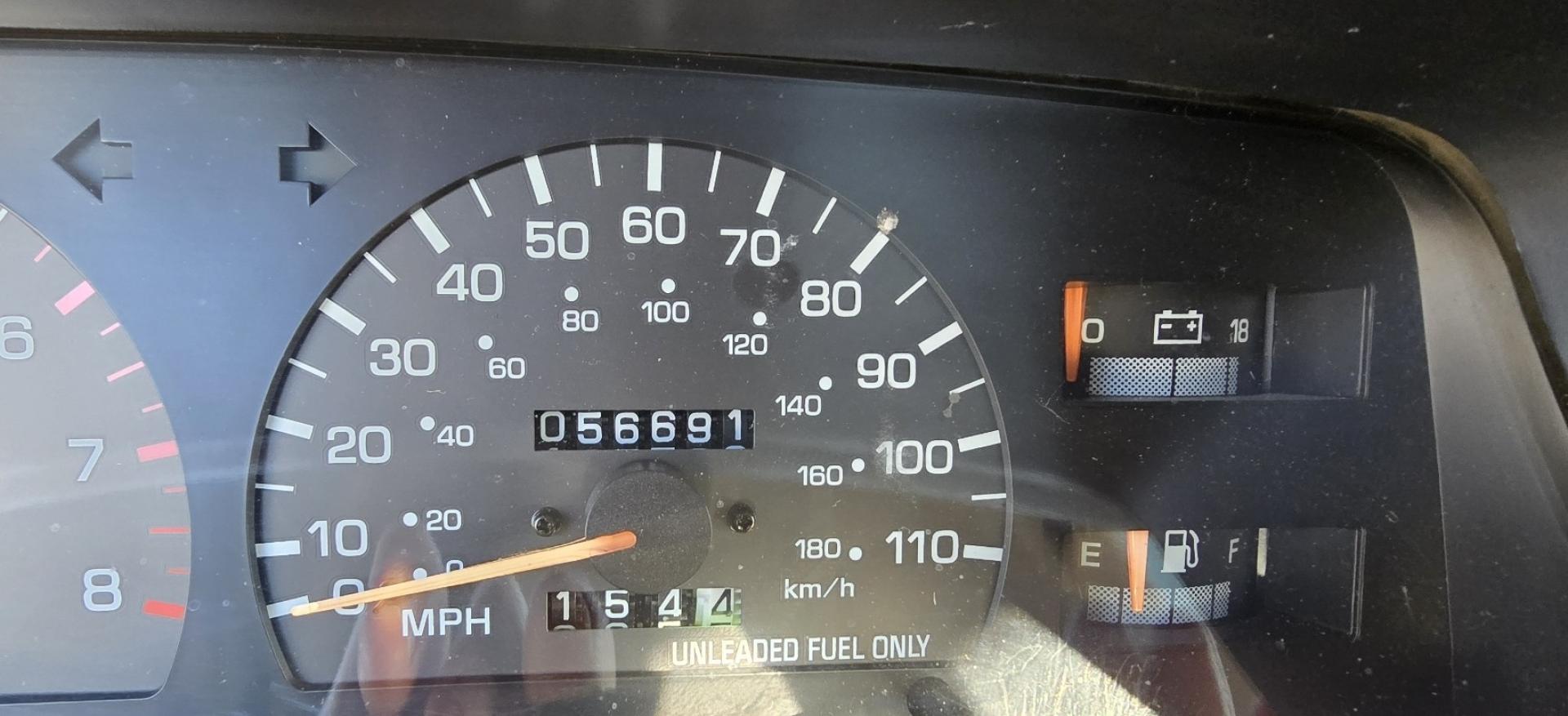 1994 White Toyota Pickup DLX Xtracab 4WD (JT4RN13PXR6) with an 2.4L L4 SOHC 8V engine, 5 Speed Manual transmission, located at 450 N Russell, Missoula, MT, 59801, (406) 543-6600, 46.874496, -114.017433 - Amazing truck ! Looks , runs ,drives and looks like it did in '94 56k actual miles New water pump and radiator shocks and bushings as well. Body is Excellent and Interior is Great! These trucks are some of the best ever made and extremely popular and increasing in value unlike almost everyth - Photo#18