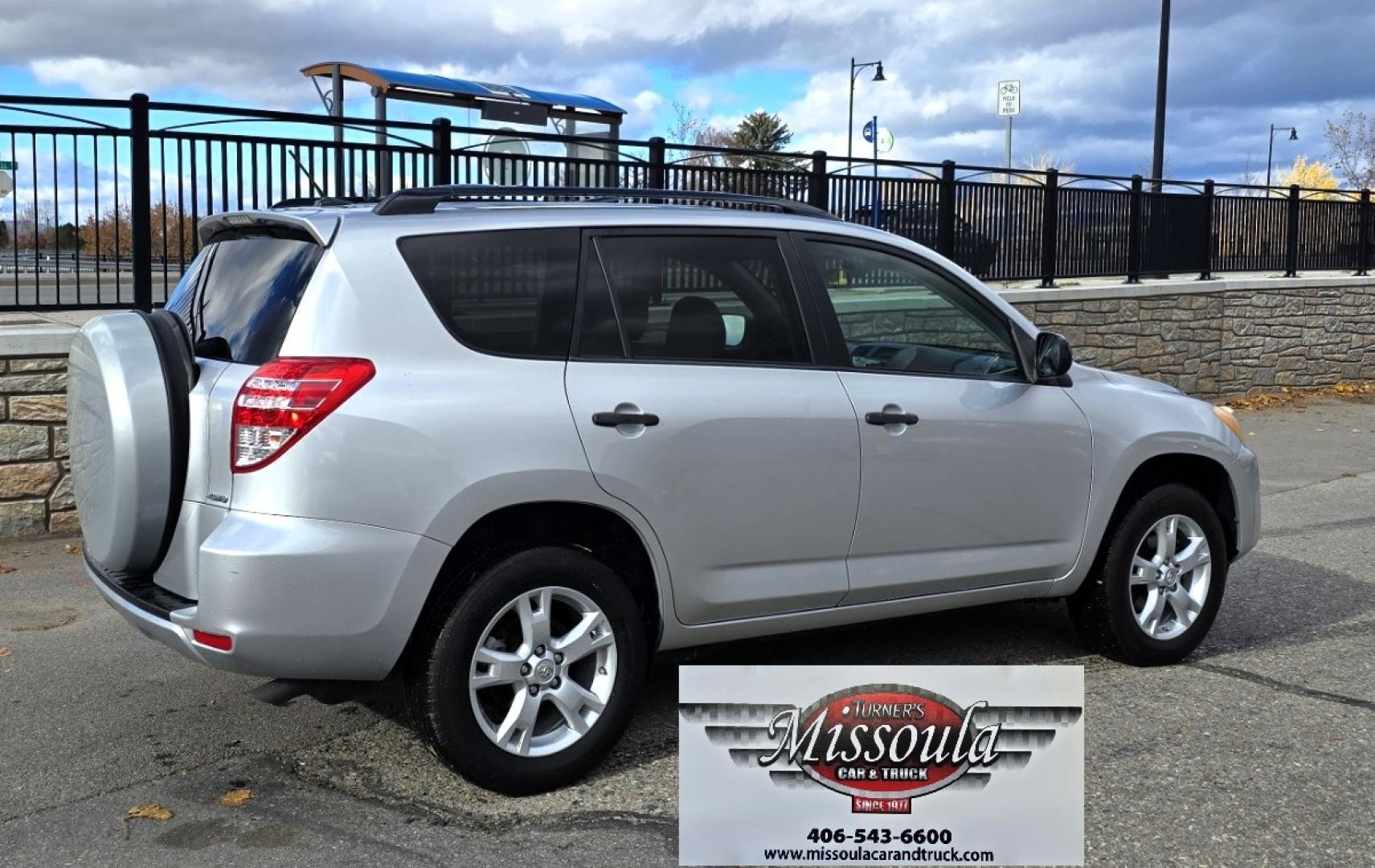 2010 Silver /Gray Toyota RAV4 V6 4WD (JTMBK4DV6AD) with an 3.5L V6 DOHC 24V engine, 5-Speed Automatic transmission, located at 450 N Russell, Missoula, MT, 59801, (406) 543-6600, 46.874496, -114.017433 - Photo#3