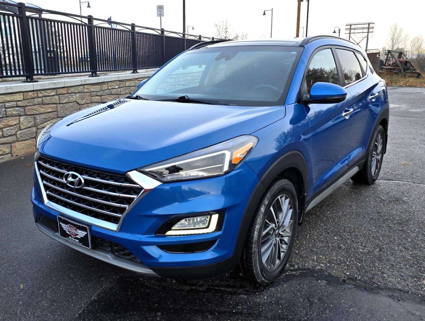 2019 Blue /Black Hyundai Tucson Ultimate AWD (KM8J3CAL2KU) with an 2.4L L4 DOHC 16V engine, 6A transmission, located at 450 N Russell, Missoula, MT, 59801, (406) 543-6600, 46.874496, -114.017433 - Photo#7