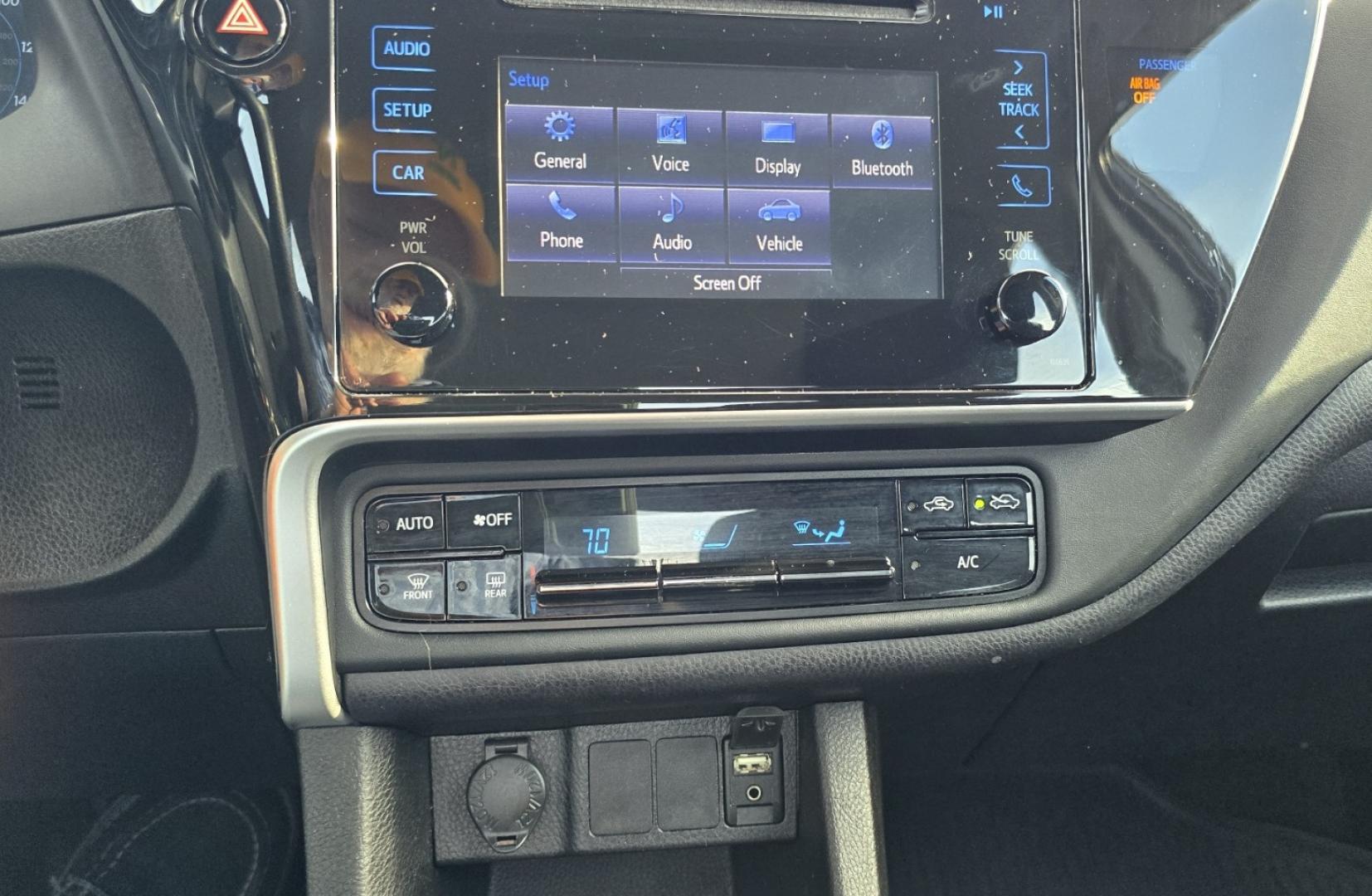 2019 Bronze /Gray Toyota Corolla L CVT (5YFBURHE8KP) with an 1.8L L4 DOHC 16V engine, CVT transmission, located at 450 N Russell, Missoula, MT, 59801, (406) 543-6600, 46.874496, -114.017433 - Excellent Condition 2019 Toyota. Only 66K Miles! Economical 1.8L I4 Engine. Air. Cruise. Tilt. Power Windows and Locks. AM FM SAT. Bluetooth Audio and Phone. Backup Camera. Touch Screen. We Finance through local Credit Unions. We do NOT offer In House (Buy Here Pay Here) Financing. - Photo#17