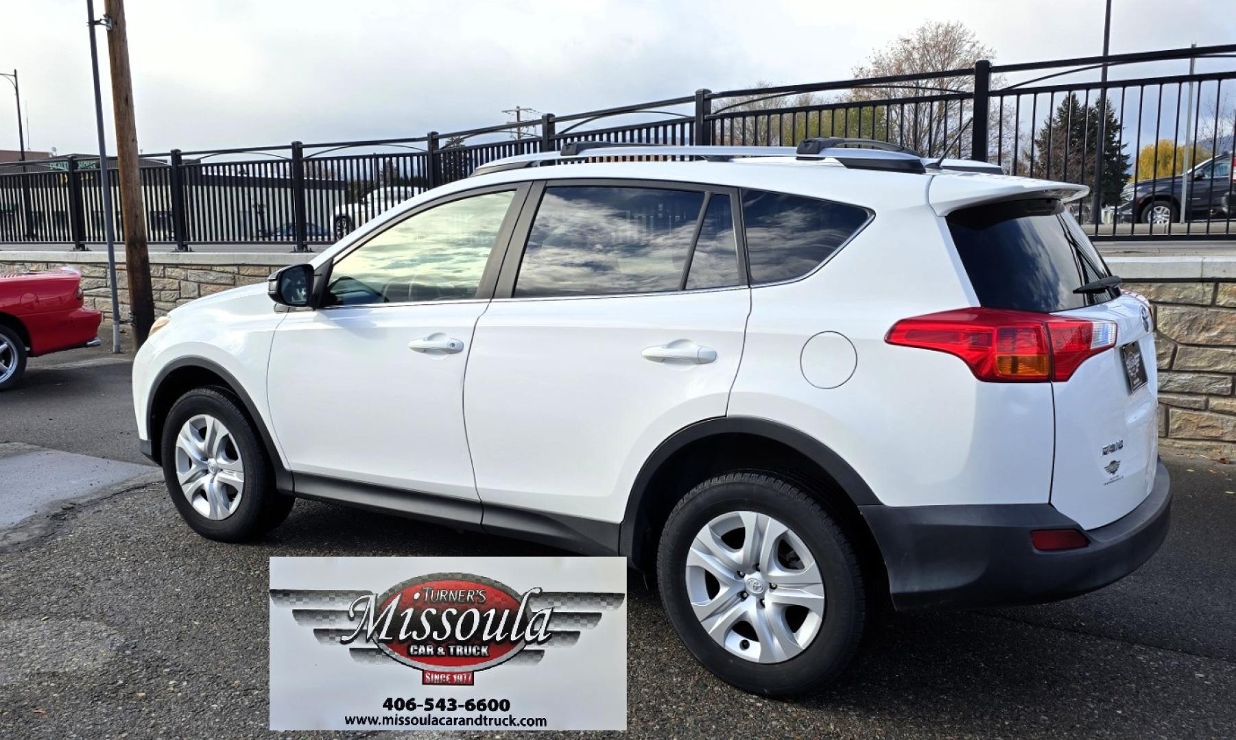 2013 White /Tan Toyota RAV4 LE AWD (JTMBFREV5D5) with an 2.5L L4 DOHC 16V engine, 6-Speed Automatic transmission, located at 450 N Russell, Missoula, MT, 59801, (406) 543-6600, 46.874496, -114.017433 - Extremely Clean 2 Owner AWD Toyota RAV4. 6 Speed Automatic Transmission. Air. Cruise. Tilt. Power Windows and Locks. AM FM CD Player. Bluetooth Audio and Phone. Backup Camera. Roof Rack. We Finance through local Credit Unions. We do NOT offer In House (Buy Here Pay Here) Financing. - Photo#8