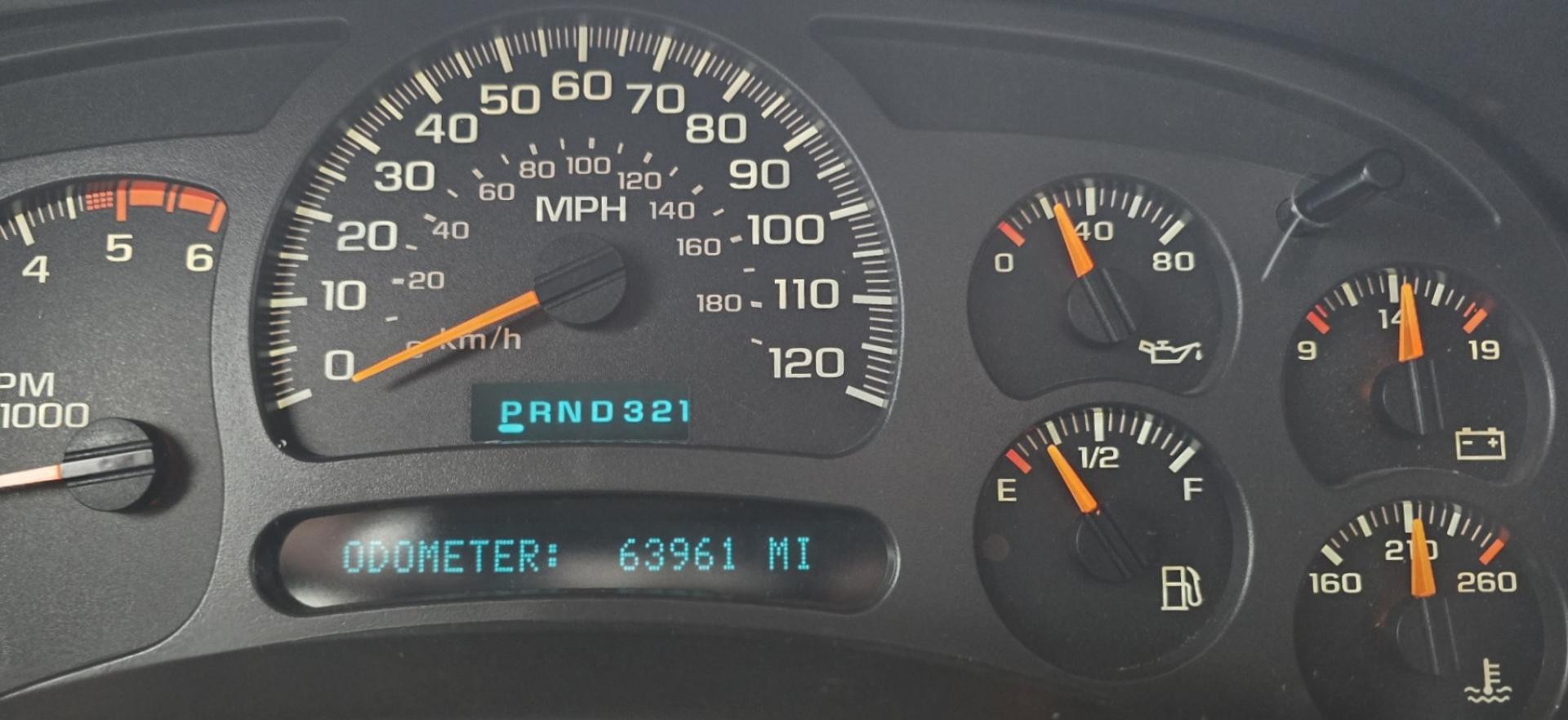 2004 White /Black Chevrolet Silverado 2500HD Ext. Cab Long Bed 4WD (1GCHK29G54E) with an 8.1L V8 OHV 16V engine, Automatic Transmission transmission, located at 450 N Russell, Missoula, MT, 59801, (406) 543-6600, 46.874496, -114.017433 - Near Impossible to find. Heavy Duty 3/4 Ton Chevy 4WD with the Impressive 8.1 Liter Vortec Engine. To top that, it only has 64K Miles! Excellent Condition. Automatic Transmission. Air. Cruise. Tilt. Power Windows and Locks. Power Drivers Seat. AM FM CD and Cassette Player for kicking it Old School. - Photo#12