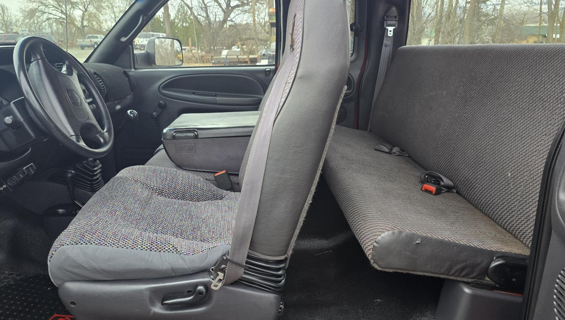 1998 Red /Blue Dodge Ram 2500 Quad Cab 6.5-ft. Bed 4WD (1B7KF2364WJ) with an 5.9L L6 OHV 24V TURBO DIESEL engine, 5 Speed Manual transmission, located at 450 N Russell, Missoula, MT, 59801, (406) 543-6600, 46.874496, -114.017433 - Highly Desirable 2nd Generation Dodge 3/4 Ton 4WD with a 24 Valve 5.9L Cummins Diesel Engine. Comes with a Rare 5 Speed Manual Transmission. Runs and Shits well. Air Conditioning. Nice Wheels and Tires. Box has a few dings and dents. Set up for a gooseneck ball. Because of the age, our lenders d - Photo#10