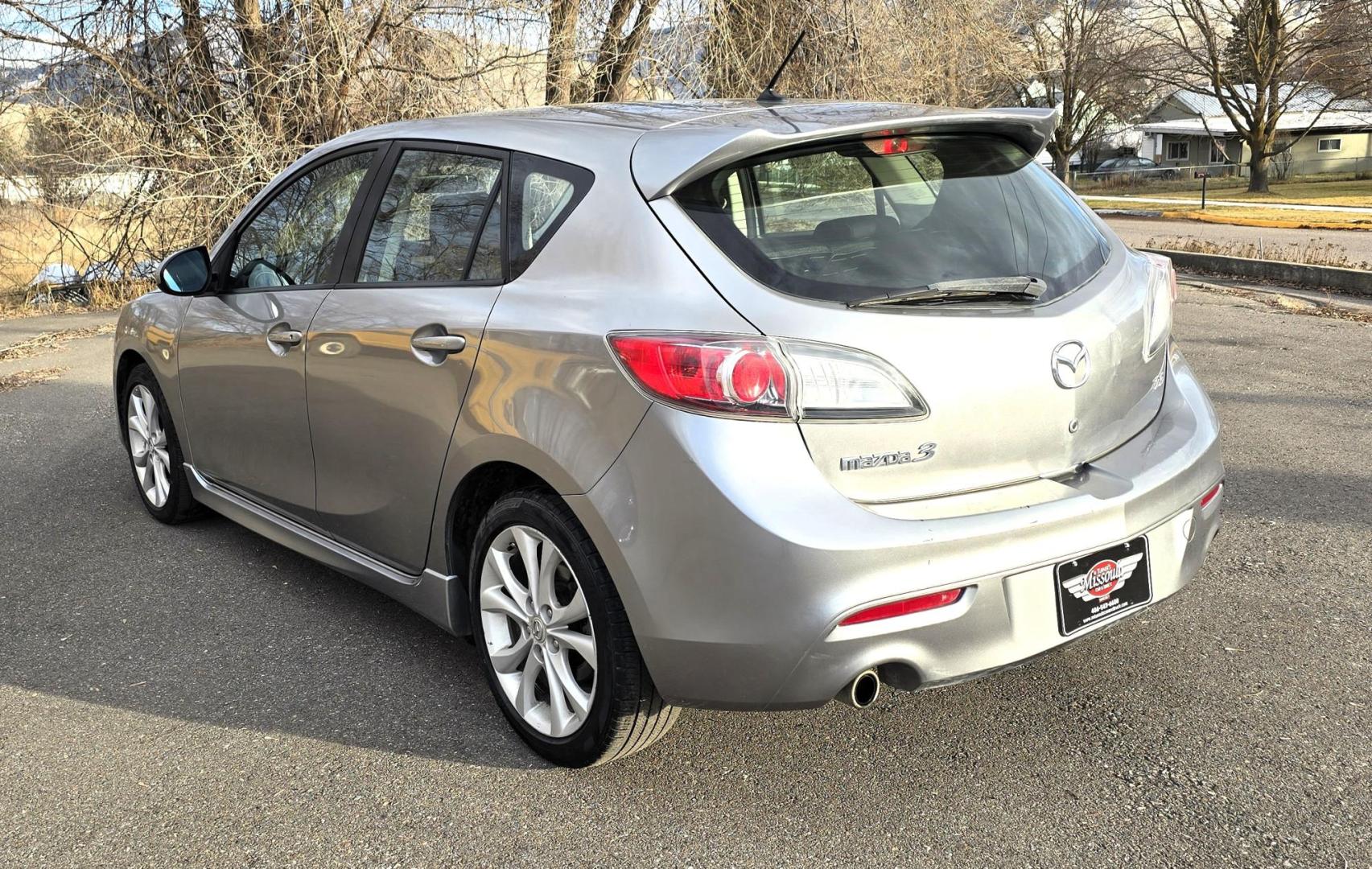 2010 Silver /Gray Mazda MAZDA3 S Sport (JM1BL1H50A1) with an 2.5L L4 DOHC 16V engine, Automatic transmission, located at 450 N Russell, Missoula, MT, 59801, (406) 543-6600, 46.874496, -114.017433 - Photo#5