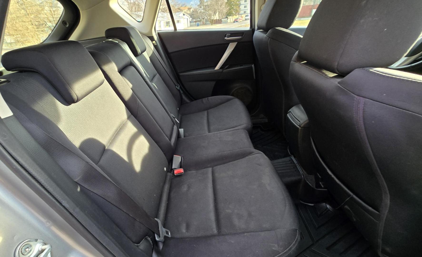 2010 Silver /Gray Mazda MAZDA3 S Sport (JM1BL1H50A1) with an 2.5L L4 DOHC 16V engine, Automatic transmission, located at 450 N Russell, Missoula, MT, 59801, (406) 543-6600, 46.874496, -114.017433 - Photo#11