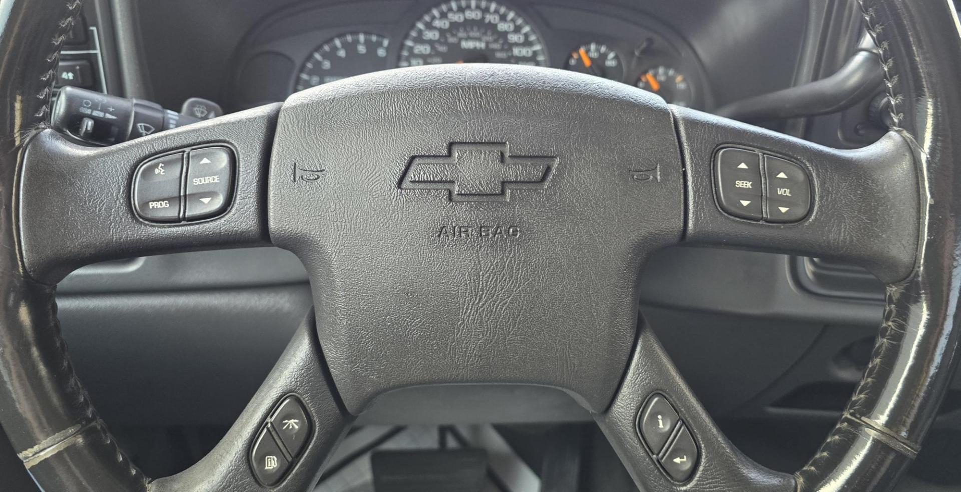 2006 White /Gray Chevrolet Silverado 1500 LS Ext. Cab 4WD (1GCEK19B46Z) with an 5.3L V8 OHV 16V engine, 4-Speed Automatic Overdrive transmission, located at 450 N Russell, Missoula, MT, 59801, (406) 543-6600, 46.874496, -114.017433 - 2006 Silverado 4WD. 5.3L V8 Engine. Automatic Transmission. Air Cruise. Tilt. Power Windows and Locks. Power Drivers Seat. The state of Montana misprinted the miles on the title when the truck came in from Canada so it has a Branded Title. The Miles are correct and do not exceed mechanical limits - Photo#12