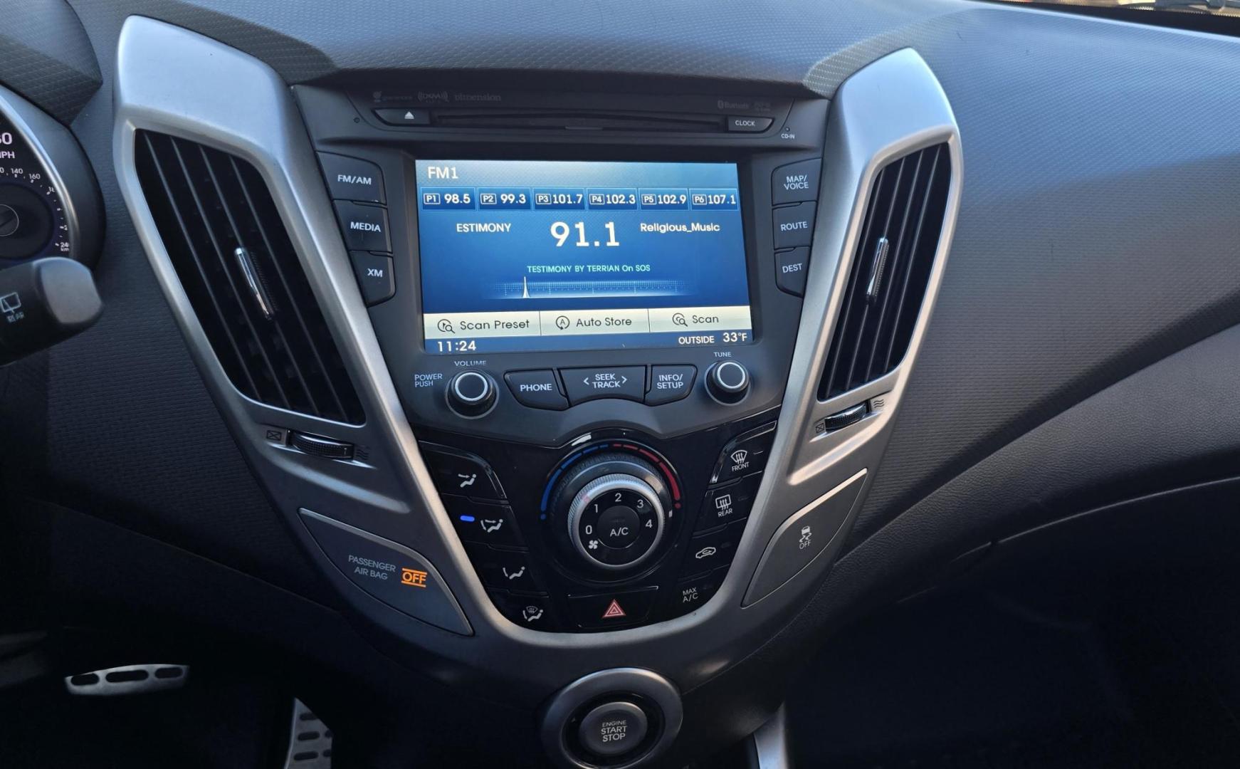 2013 Blue /Black Hyundai Veloster Base (KMHTC6AD8DU) with an 1.6L L4 DOHC 16V engine, Automatic transmission, located at 450 N Russell, Missoula, MT, 59801, (406) 543-6600, 46.874496, -114.017433 - Cute Little 3 Door FWD Coupe. 1.6L I4 Engine. Automatic Transmission. Navigation. Power Sunroof. Air. Cruise. Tilt. Power Windows and Locks. Bluetooth. Comes with an extra set of wheels with studded snow tires mounted. We Finance through local Credit Unions. We do NOT offer In House (Buy Here Pay - Photo#7