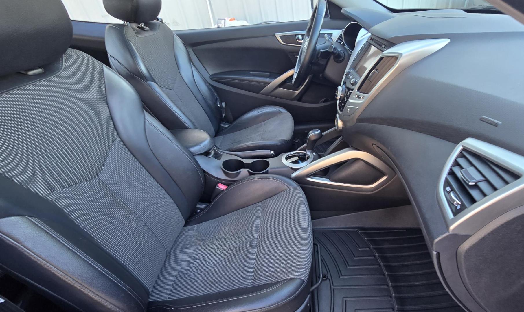 2013 Blue /Black Hyundai Veloster Base (KMHTC6AD8DU) with an 1.6L L4 DOHC 16V engine, Automatic transmission, located at 450 N Russell, Missoula, MT, 59801, (406) 543-6600, 46.874496, -114.017433 - Cute Little 3 Door FWD Coupe. 1.6L I4 Engine. Automatic Transmission. Navigation. Power Sunroof. Air. Cruise. Tilt. Power Windows and Locks. Bluetooth. Comes with an extra set of wheels with studded snow tires mounted. We Finance through local Credit Unions. We do NOT offer In House (Buy Here Pay - Photo#15