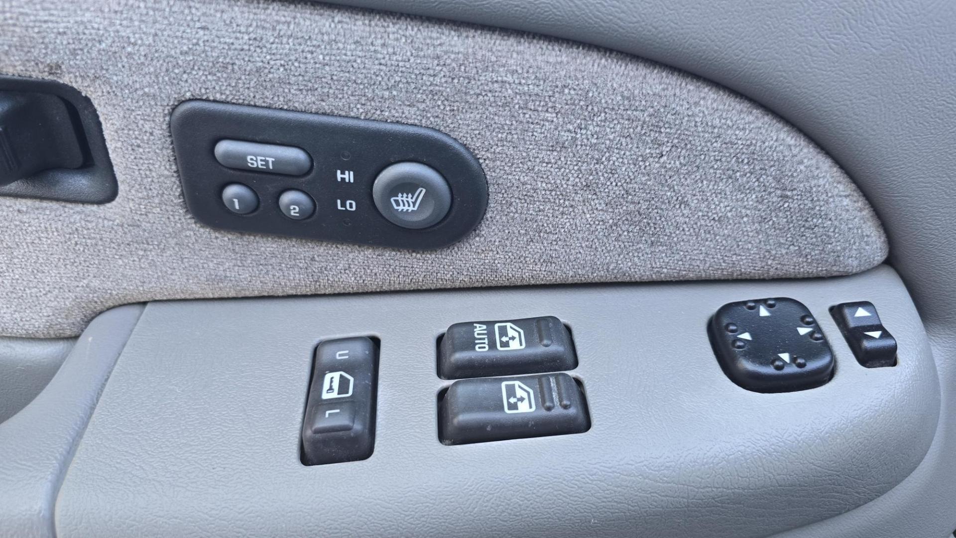 2002 Pewter /Gray GMC Sierra 1500 SLT Ext. Cab 4WD (1GTEK19T52E) with an 5.3L V8 OHV 16V engine, 4-Speed Automatic Overdrive transmission, located at 450 N Russell, Missoula, MT, 59801, (406) 543-6600, 46.874496, -114.017433 - Clean 3 Owner 4WD Chevy. 5.3L V8 Engine. Automatic Transmission. Air. Cruise. Tilt. Power Windows and Locks. Leather Memory Seats. Heated Front Seats. AM FM CD Cassette Player. Truck Runs and drives fantastic. Excellent Tires. Clean Title and Carfax. Because of the age, our lenders do NOT offer - Photo#13