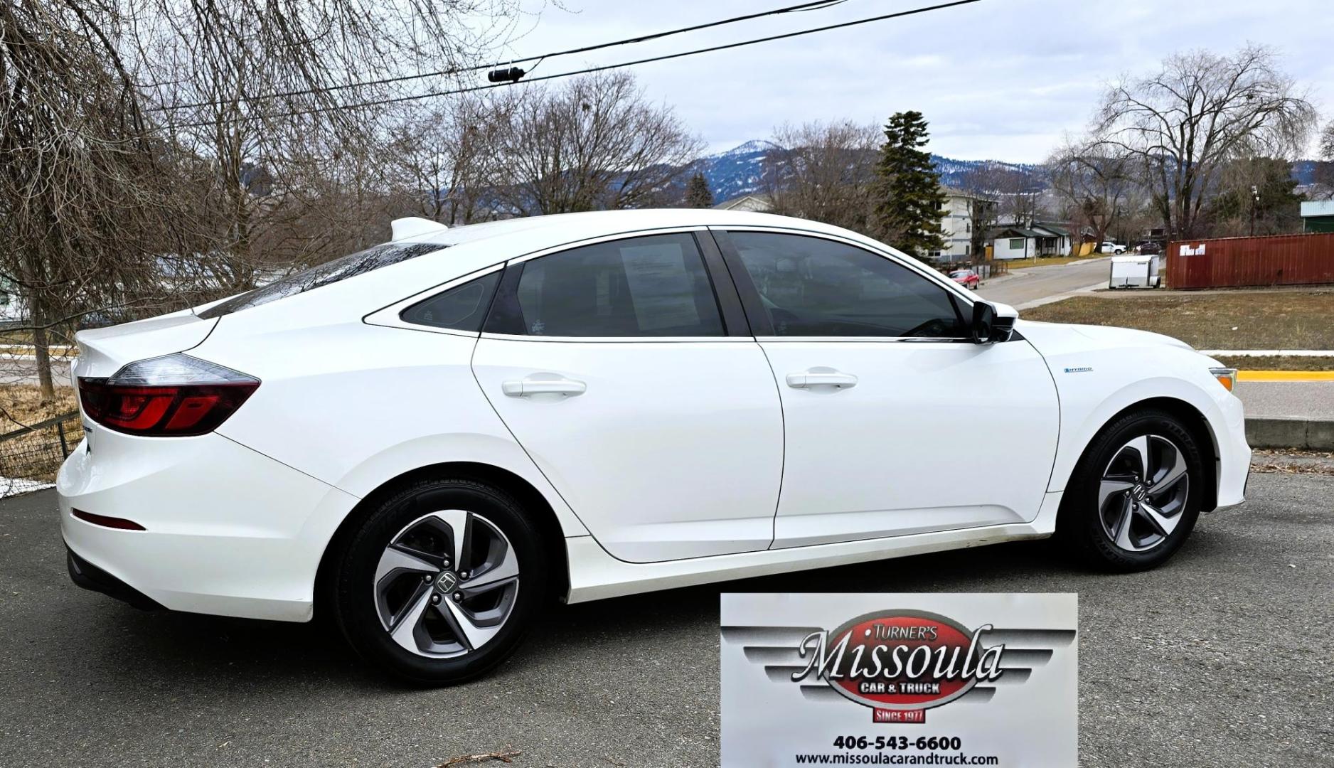 2019 White /Black Honda Insight EX Hybrid (19XZE4F5XKE) with an 1.5L L4 DOHC 16V engine, CVT transmission, located at 450 N Russell, Missoula, MT, 59801, (406) 543-6600, 46.874496, -114.017433 - Sleek Looking Hybrid. yes it's high miles but runs amazing. 1.5L Hybrid Engine. Automatic Transmission. Front Wheel Drive. Air. Cruise. Tilt. Power Windows and Locks. Remote Start. AM FM SAT. Bluetooth Audio and Phone Connection. Touch Screen. Tires are like new. Sell below Book. Because of the - Photo#6