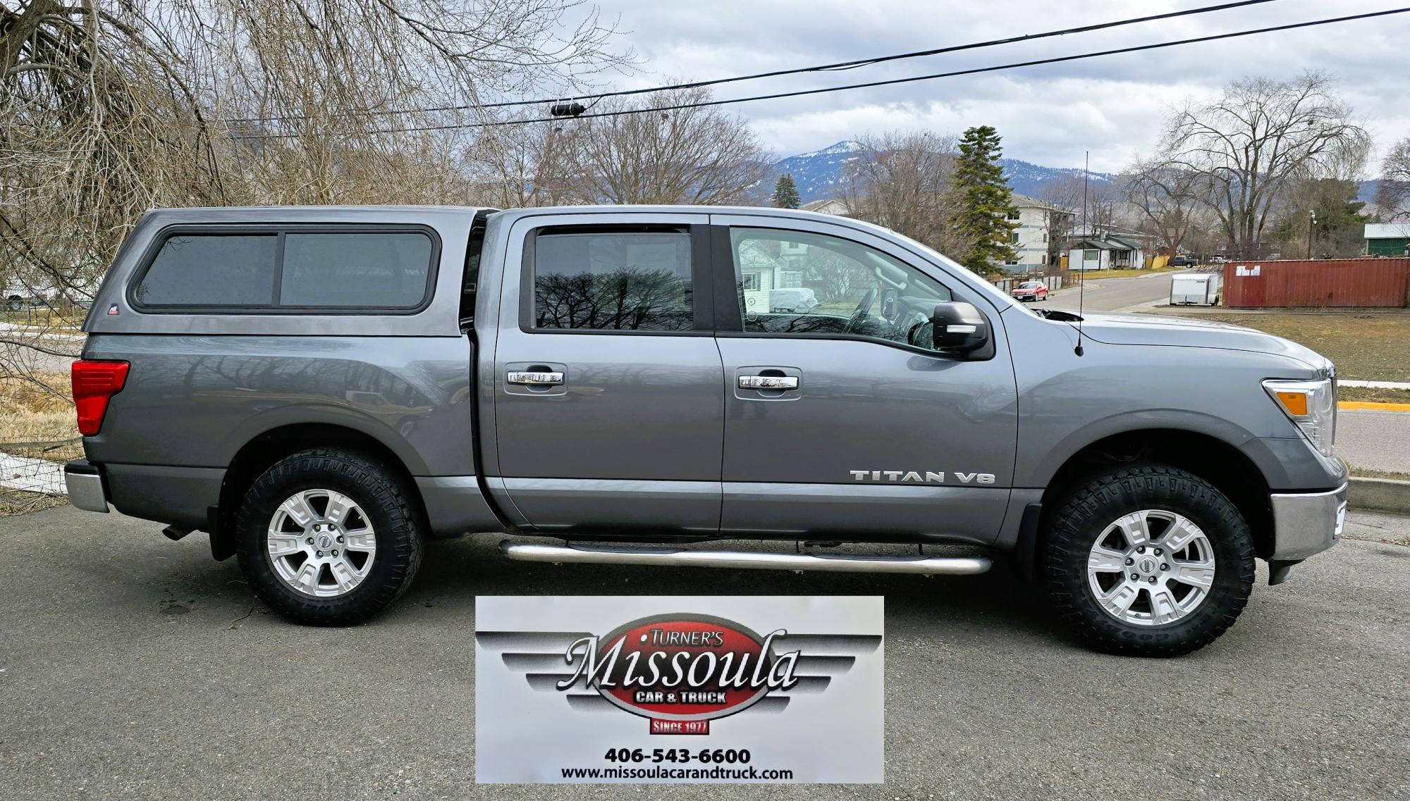 photo of 2018 Nissan Titan SV Crew Cab 4WD Only 67K Miles