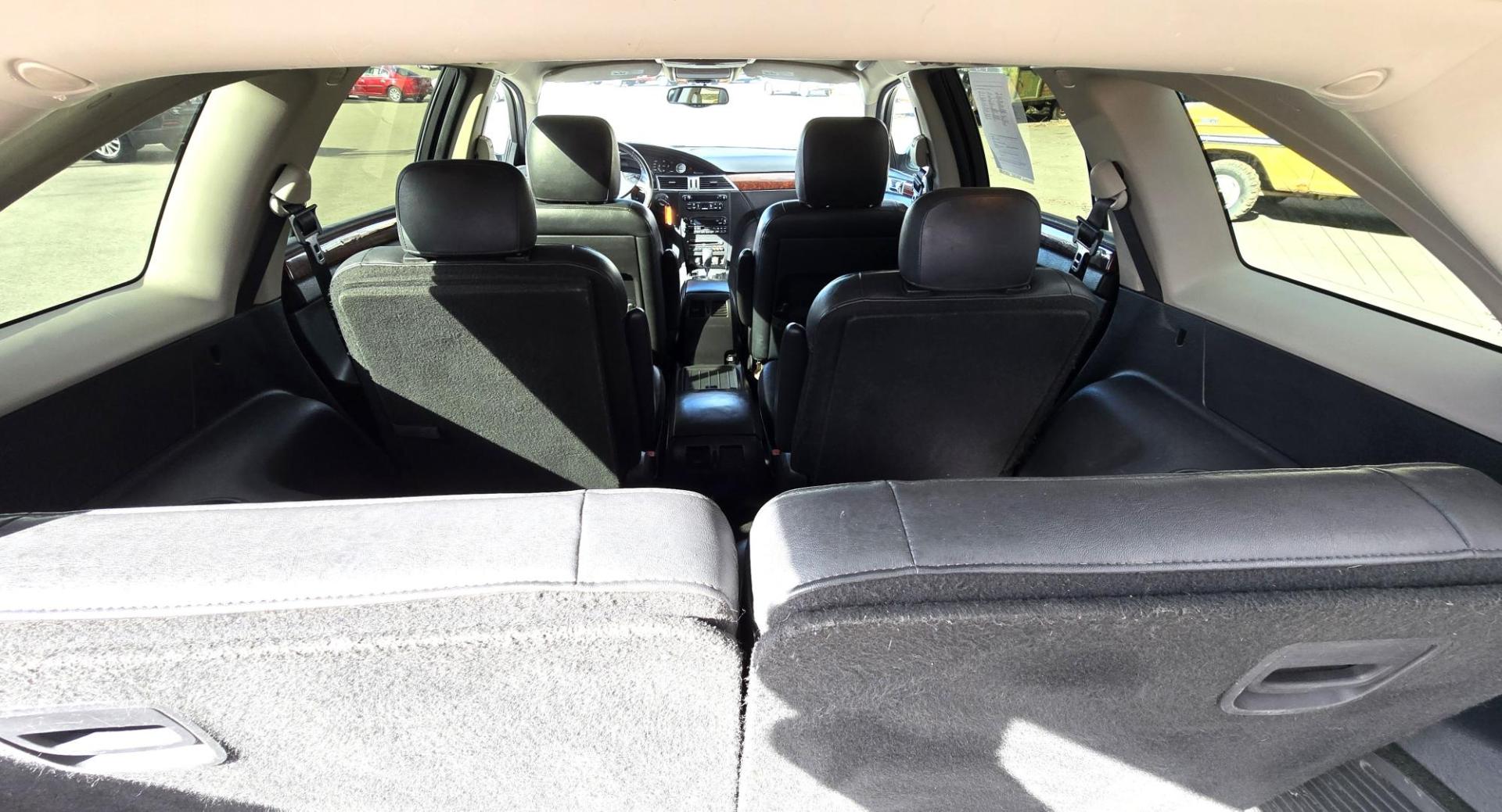 2005 Green /Black Chrysler Pacifica Touring Touring (2C8GF68405R) with an 3.5L V6 engine, Automatic Transmission transmission, located at 450 N Russell, Missoula, MT, 59801, (406) 543-6600, 46.874496, -114.017433 - Nice AWD SUV. 3.5L V6 Engine. Power Heated Leather Front Seats. Heated Middle Seats. 6 CD Changer. Power Sunroof. Air. Cruise. Tilt. Power Windows and Locks. 3rd Row Seating. Clean Title and Carfax. Because of the age, our lender do NOT offer financing. - Photo#8