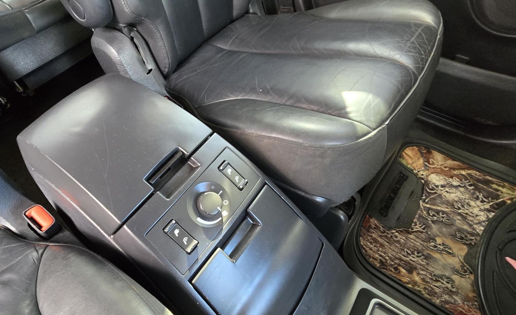 2005 Green /Black Chrysler Pacifica Touring Touring (2C8GF68405R) with an 3.5L V6 engine, Automatic Transmission transmission, located at 450 N Russell, Missoula, MT, 59801, (406) 543-6600, 46.874496, -114.017433 - Nice AWD SUV. 3.5L V6 Engine. Power Heated Leather Front Seats. Heated Middle Seats. 6 CD Changer. Power Sunroof. Air. Cruise. Tilt. Power Windows and Locks. 3rd Row Seating. Clean Title and Carfax. Because of the age, our lender do NOT offer financing. - Photo#11