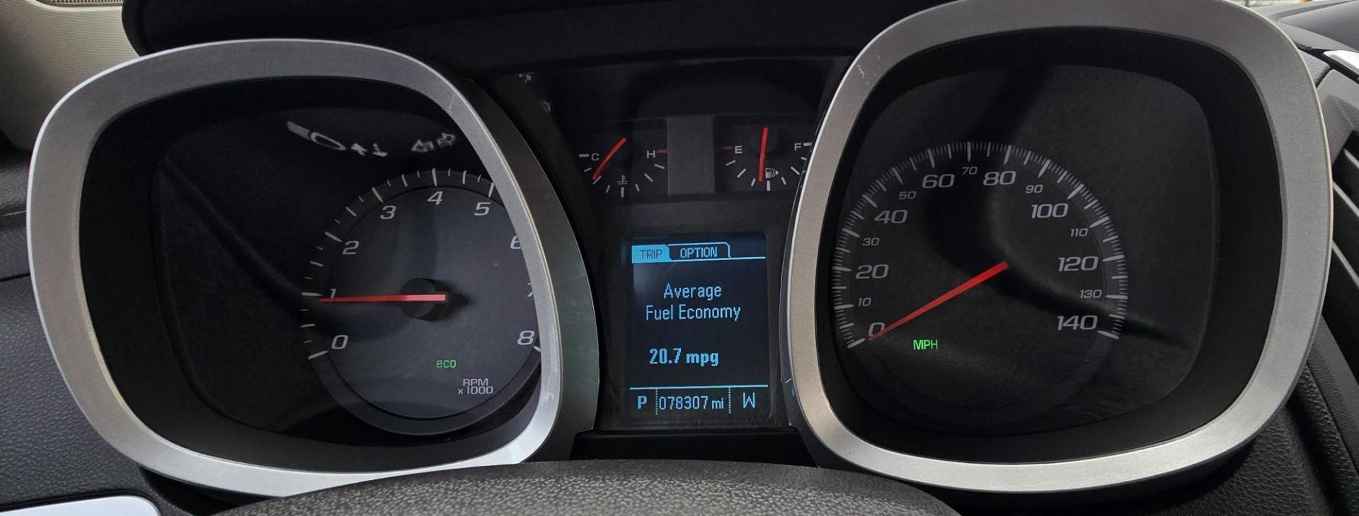 2015 White /Black Chevrolet Equinox LT (2GNFLFEK3F6) with an 2.4L I4 engine, Transmission transmission, located at 450 N Russell, Missoula, MT, 59801, (406) 543-6600, 46.874496, -114.017433 - Photo#9