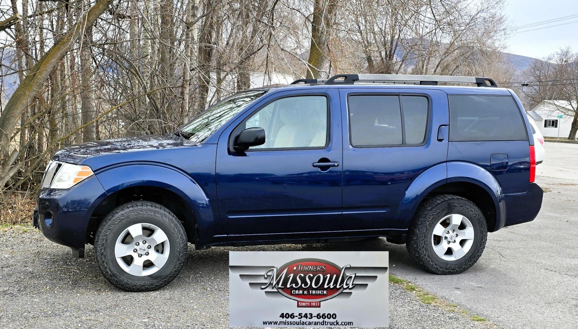 2011 Blue /Tan Nissan Pathfinder LE 4WD (5N1AR1NBXBC) with an 4.0L V6 DOHC 24V engine, 5-Speed Automatic transmission, located at 450 N Russell, Missoula, MT, 59801, (406) 543-6600, 46.874496, -114.017433 - Desirable 4WD SUV with 3rd Row Seats. 4.0L V6 Engine. 5 Speed Automatic Transmission. Air Conditioning. Power Windows and Locks. Good miles for the year. Runs and Drives Amazing. We Finance through local Credit Unions. We do NOT offer In House (Buy Here Pay Here) Financing. - Photo#7