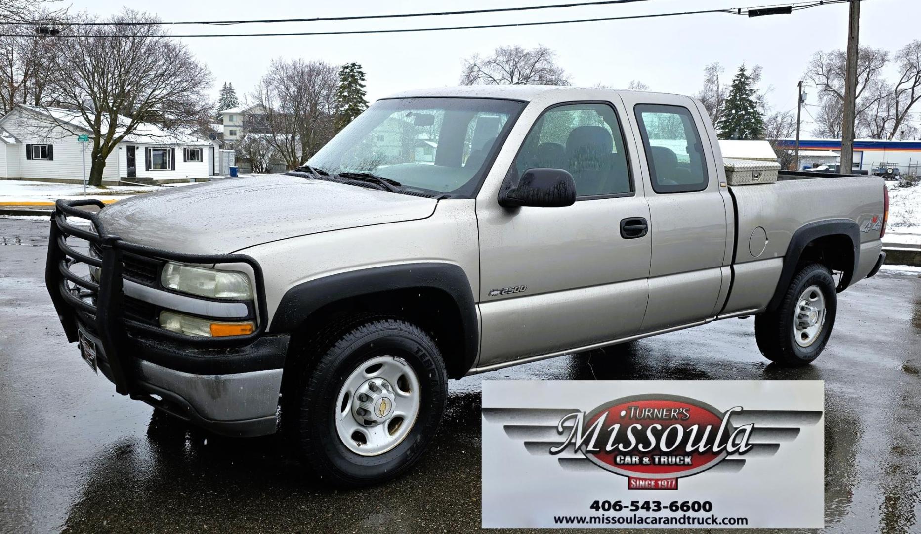 2002 Pewter /Gray Chevrolet Silverado 2500 Ext. Cab 4WD (1GCGK29UX2Z) with an 6.0L V8 OHV 16V engine, 4-Speed Automatic Overdrive transmission, located at 450 N Russell, Missoula, MT, 59801, (406) 543-6600, 46.874496, -114.017433 - Former State of Montana 3/4 Ton 4WD. So it has had excellent maintenance. Strong 6.0L V8 Engine. This Engine did NOT have the problematic cylinder deactivation system. Automatic Transmission. Air Conditioning. Old School Crank Windows for those who like things simple. AM FM Radio. Nice Grill Guar - Photo#0