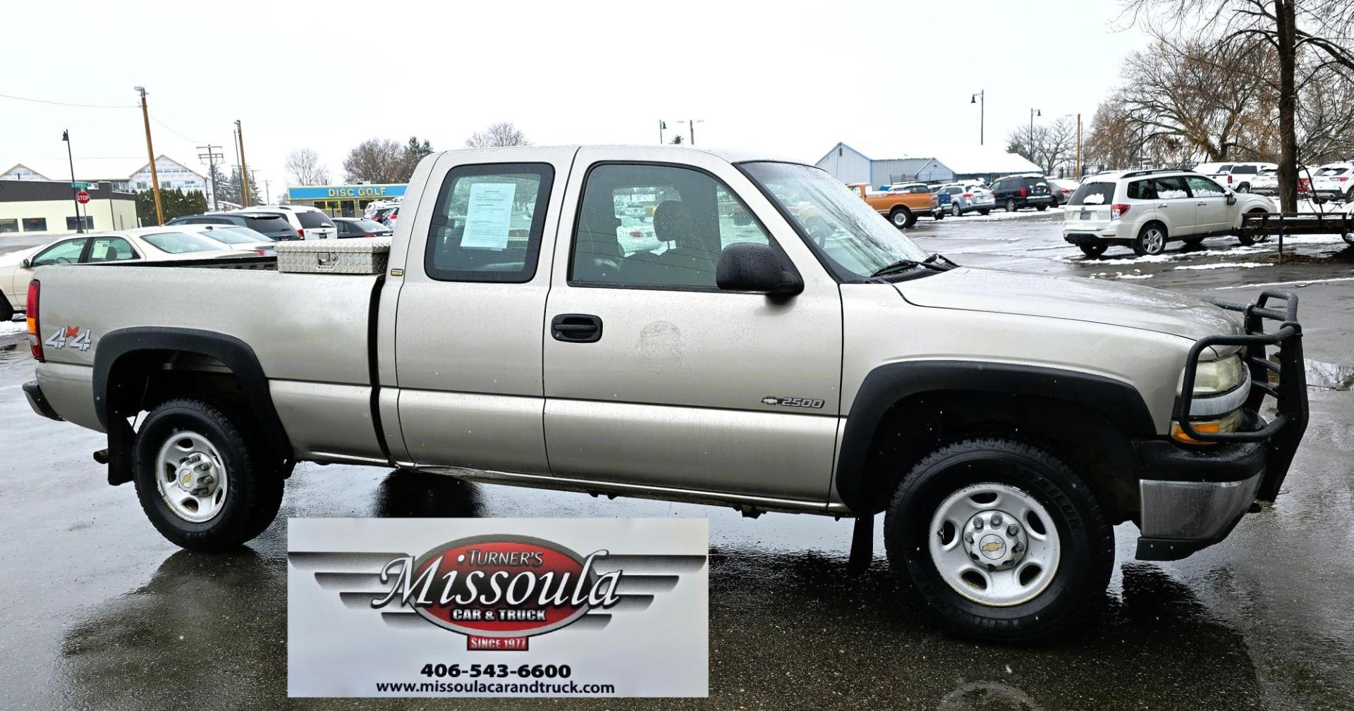 2002 Pewter /Gray Chevrolet Silverado 2500 Ext. Cab 4WD (1GCGK29UX2Z) with an 6.0L V8 OHV 16V engine, 4-Speed Automatic Overdrive transmission, located at 450 N Russell, Missoula, MT, 59801, (406) 543-6600, 46.874496, -114.017433 - Former State of Montana 3/4 Ton 4WD. So it has had excellent maintenance. Strong 6.0L V8 Engine. This Engine did NOT have the problematic cylinder deactivation system. Automatic Transmission. Air Conditioning. Old School Crank Windows for those who like things simple. AM FM Radio. Nice Grill Guar - Photo#7