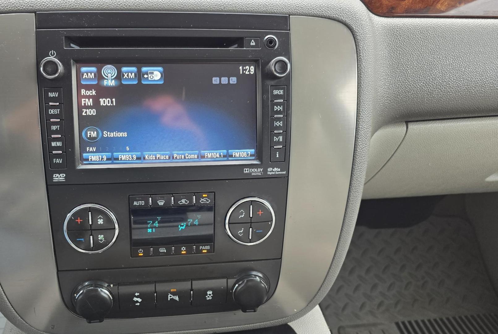 2013 White /Tan GMC Sierra 2500HD SLT Crew Cab 4WD (1GT121EG3DF) with an 6.0L V8 OHV 16V FFV engine, 6-Speed Automatic transmission, located at 450 N Russell, Missoula, MT, 59801, (406) 543-6600, 46.874496, -114.017433 - Very Clean 3/4 Ton 4WD Crewcab. Beefy 6.0L V8 Engine. 6 Speed Automatic Transmission. Power Heated Front Seats. Leather Seats. Navigation. Bluetooth Audio and Phone. AM FM CD Player. Backup Camera. Air. cruise. Tilt. Power Windows and Locks. Remote Start. Nice Custom Wheels. Grill Guard. Running Boa - Photo#17