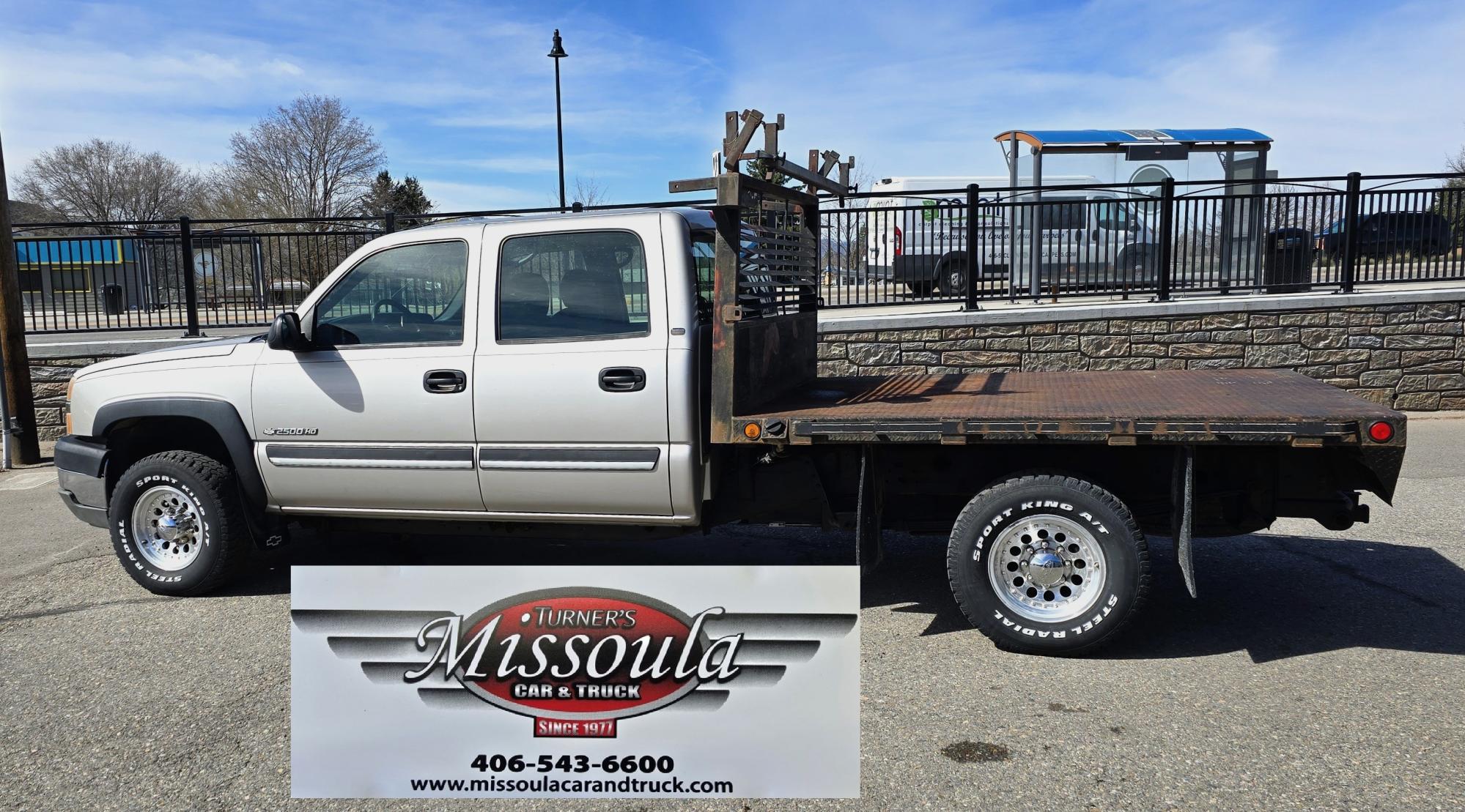 photo of 2004 Chevrolet Silverado 2500HD Crew Cab with Flatbed 2WD