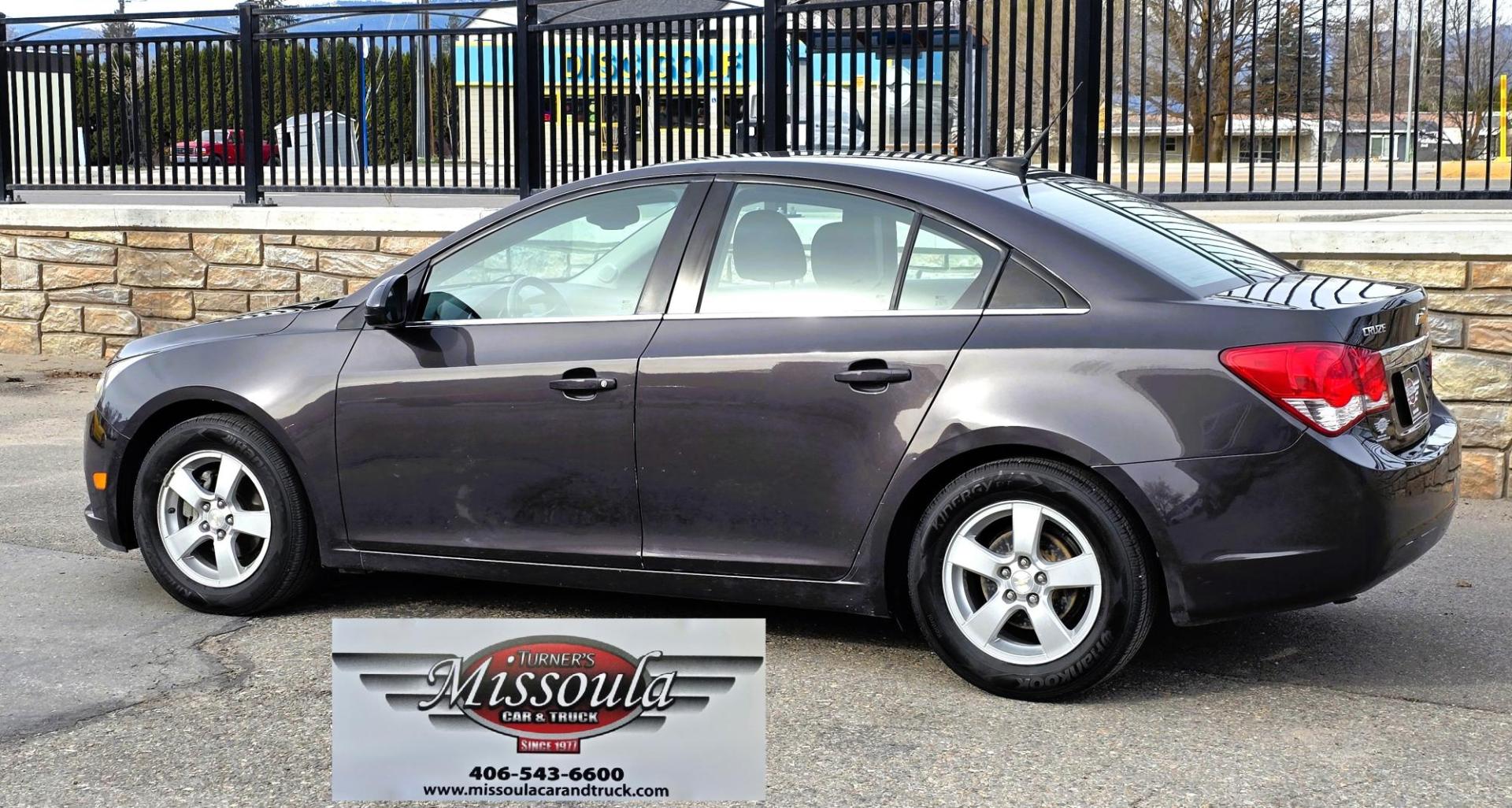 2014 Charcoal /Black Chevrolet Cruze 1LT Auto (1G1PC5SB0E7) with an 1.4L L4 DOHC 16V TURBO engine, 6-Speed Automatic transmission, located at 450 N Russell, Missoula, MT, 59801, (406) 543-6600, 46.874496, -114.017433 - Photo#6