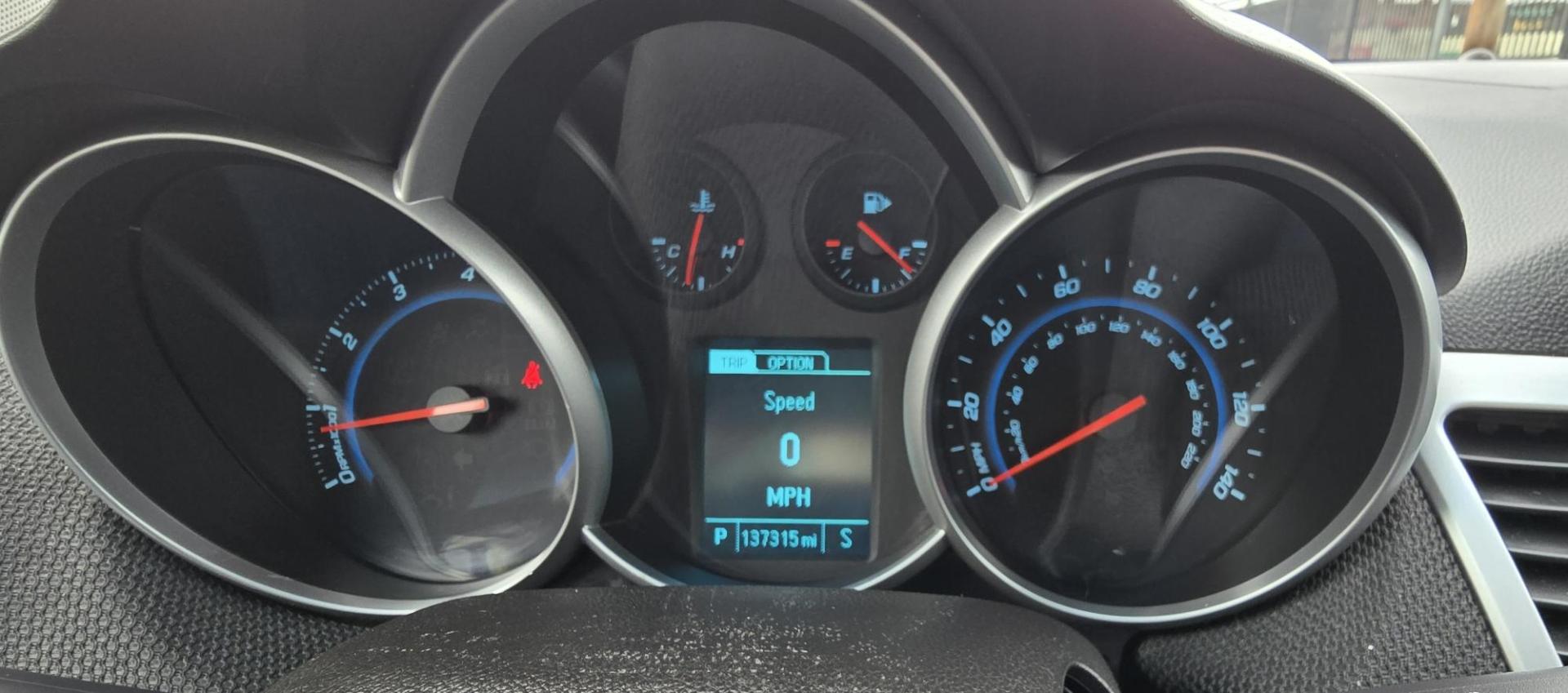 2014 Charcoal /Black Chevrolet Cruze 1LT Auto (1G1PC5SB0E7) with an 1.4L L4 DOHC 16V TURBO engine, 6-Speed Automatic transmission, located at 450 N Russell, Missoula, MT, 59801, (406) 543-6600, 46.874496, -114.017433 - Photo#17