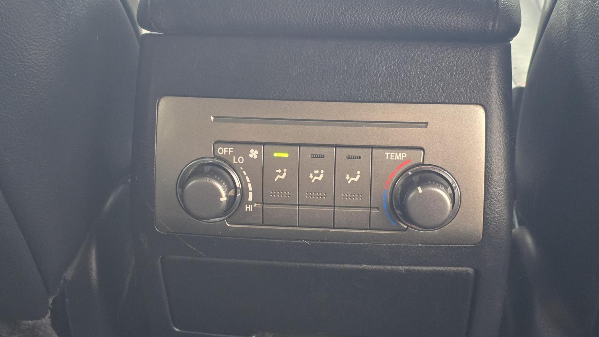 2012 Silver /Black Toyota Highlander Base 4WD (5TDBK3EH0CS) with an 3.5L V6 DOHC 24V engine, 5-Speed Automatic transmission, located at 450 N Russell, Missoula, MT, 59801, (406) 543-6600, 46.874496, -114.017433 - Highly Desirable AWD Toyota Highlander. Very Dependable 3.5L V6 Engine. Automatic Transmission. 3rd Row Seat. Power Sunroof. Heated Front Seats. Power Drivers Seat. Backup Camera. AM FM CD Player, Bluetooth. Power Windows and Locks. It's a Toyota so it won't last long. We Finance through local C - Photo#14