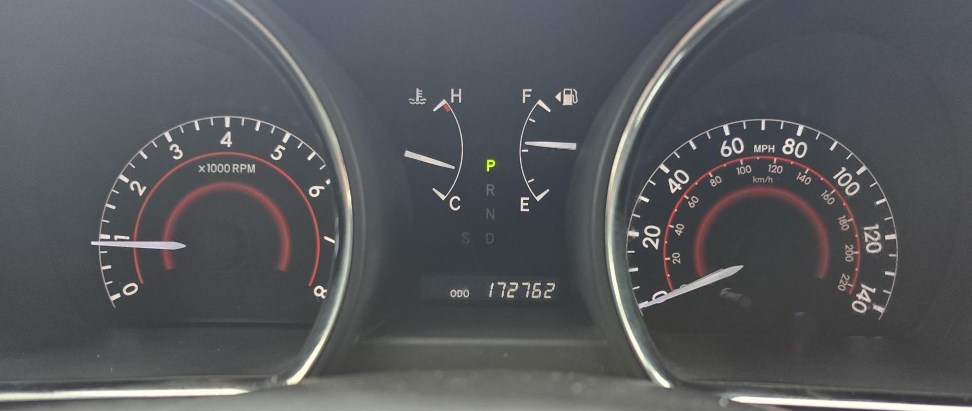 2012 Silver /Black Toyota Highlander Base 4WD (5TDBK3EH0CS) with an 3.5L V6 DOHC 24V engine, 5-Speed Automatic transmission, located at 450 N Russell, Missoula, MT, 59801, (406) 543-6600, 46.874496, -114.017433 - Highly Desirable AWD Toyota Highlander. Very Dependable 3.5L V6 Engine. Automatic Transmission. 3rd Row Seat. Power Sunroof. Heated Front Seats. Power Drivers Seat. Backup Camera. AM FM CD Player, Bluetooth. Power Windows and Locks. It's a Toyota so it won't last long. We Finance through local C - Photo#22