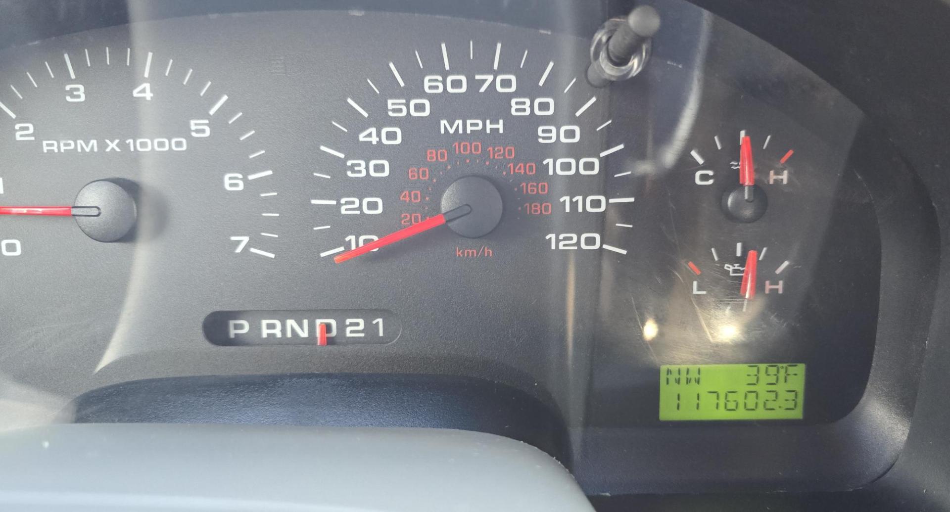 2008 Red /Gray Ford F-150 FX4 SuperCrew (1FTPW14V08K) with an 5.4L V8 SOHC 24V FFV engine, 4-Speed Automatic Overdrive transmission, located at 450 N Russell, Missoula, MT, 59801, (406) 543-6600, 46.874496, -114.017433 - Very Clean and Straight Ford F150 4WD. Excellent Miles! 5.4L V8 Engine. Automatic Transmission. Power Windows and Locks. Air Conditioning. Cruise Control. Tilt. Adjustable Foot Pedals. Power Drivers Seat. Tonneau Cover. Clean Title and Carfax. We Finance through local Credit Unions. We do NOT off - Photo#7