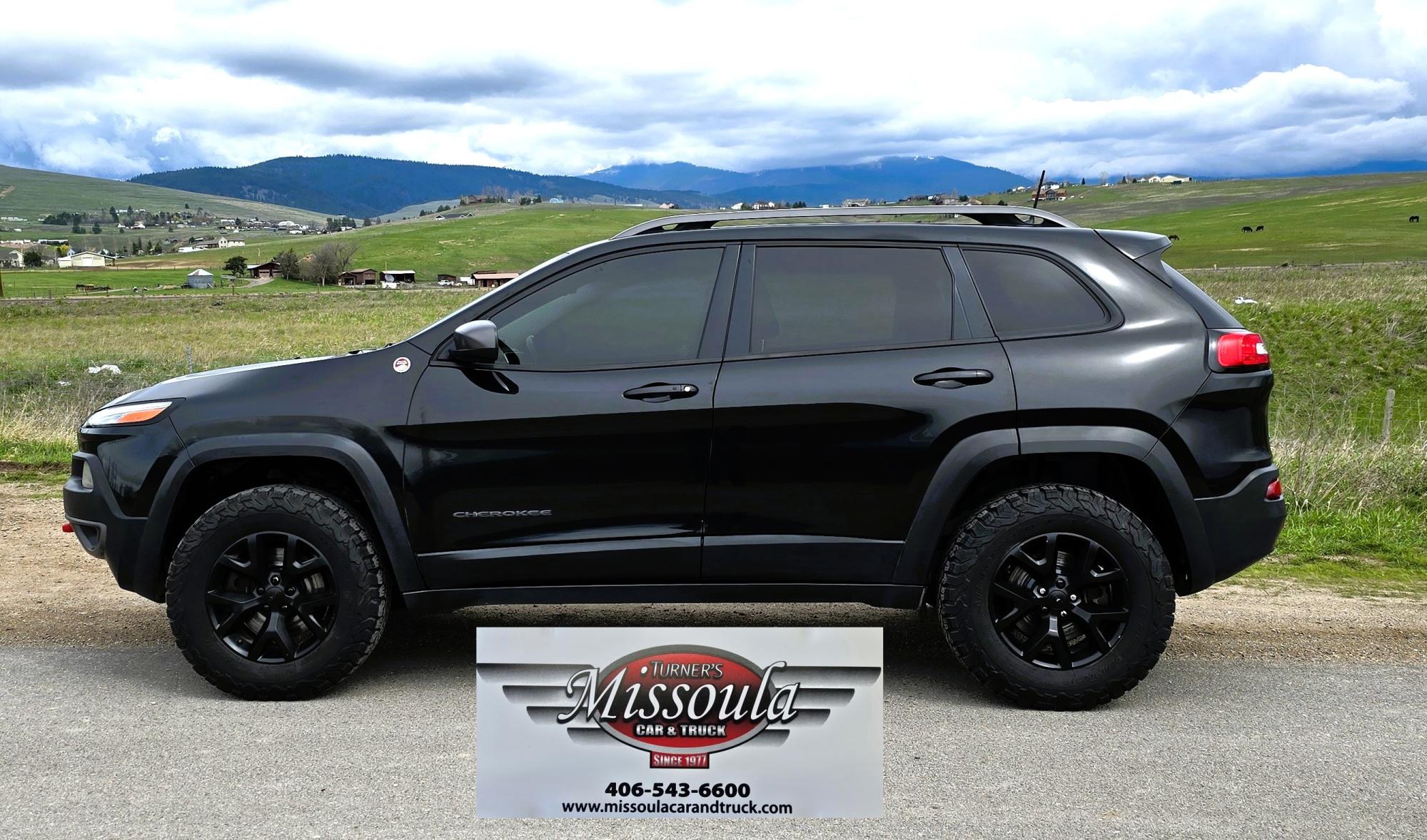 photo of 2016 Jeep Cherokee Trailhawk 4WD